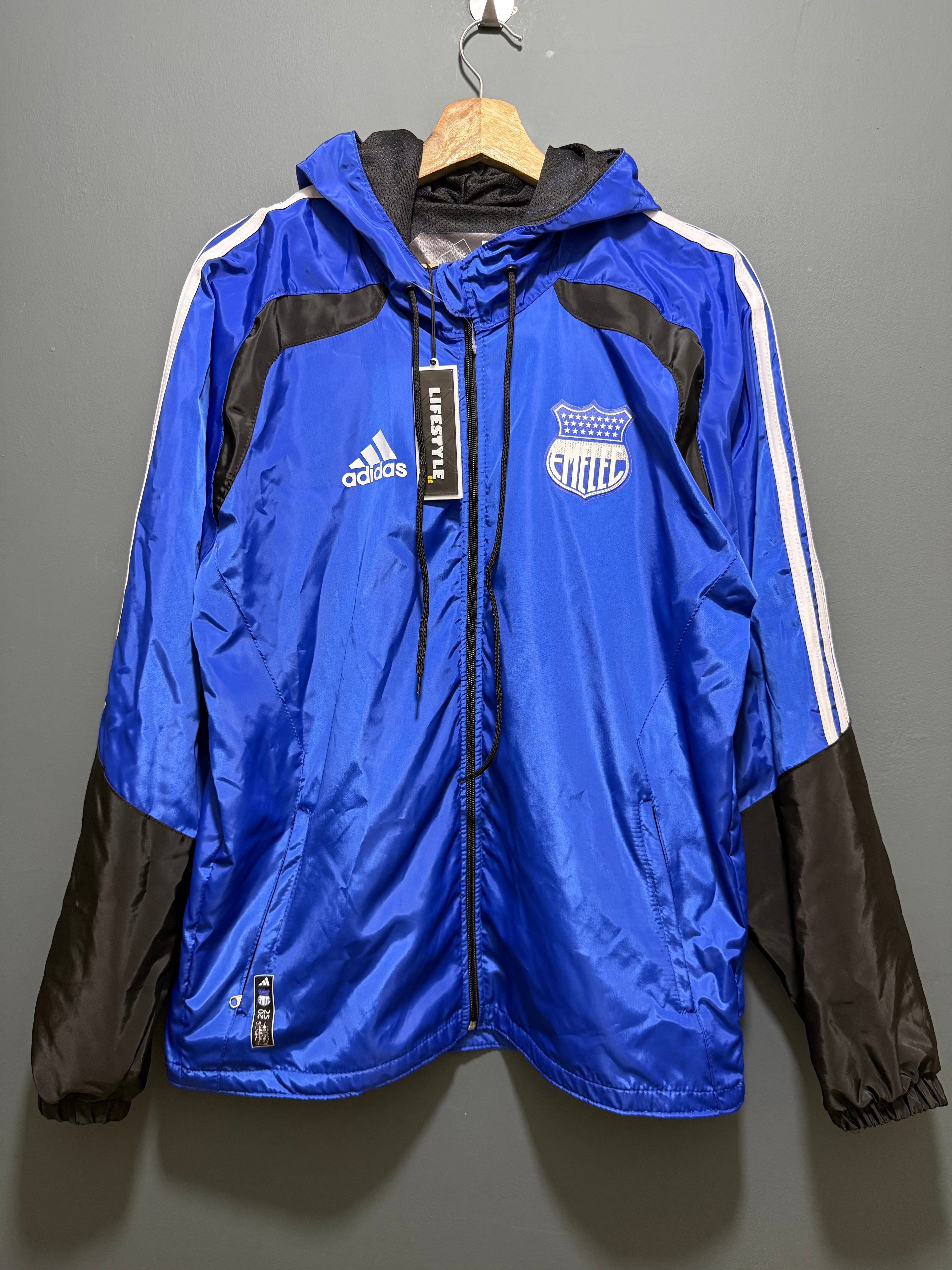 EMELEC 2026 | CHOMPA IMPERMEABLE