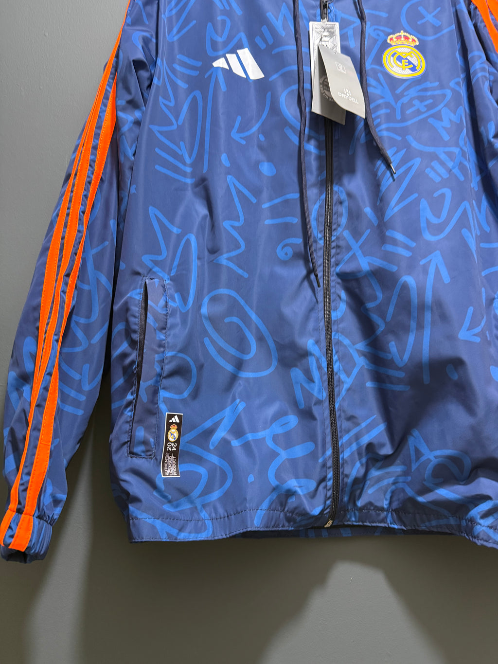 REAL MADRID | CHOMPA IMPERMEABLE