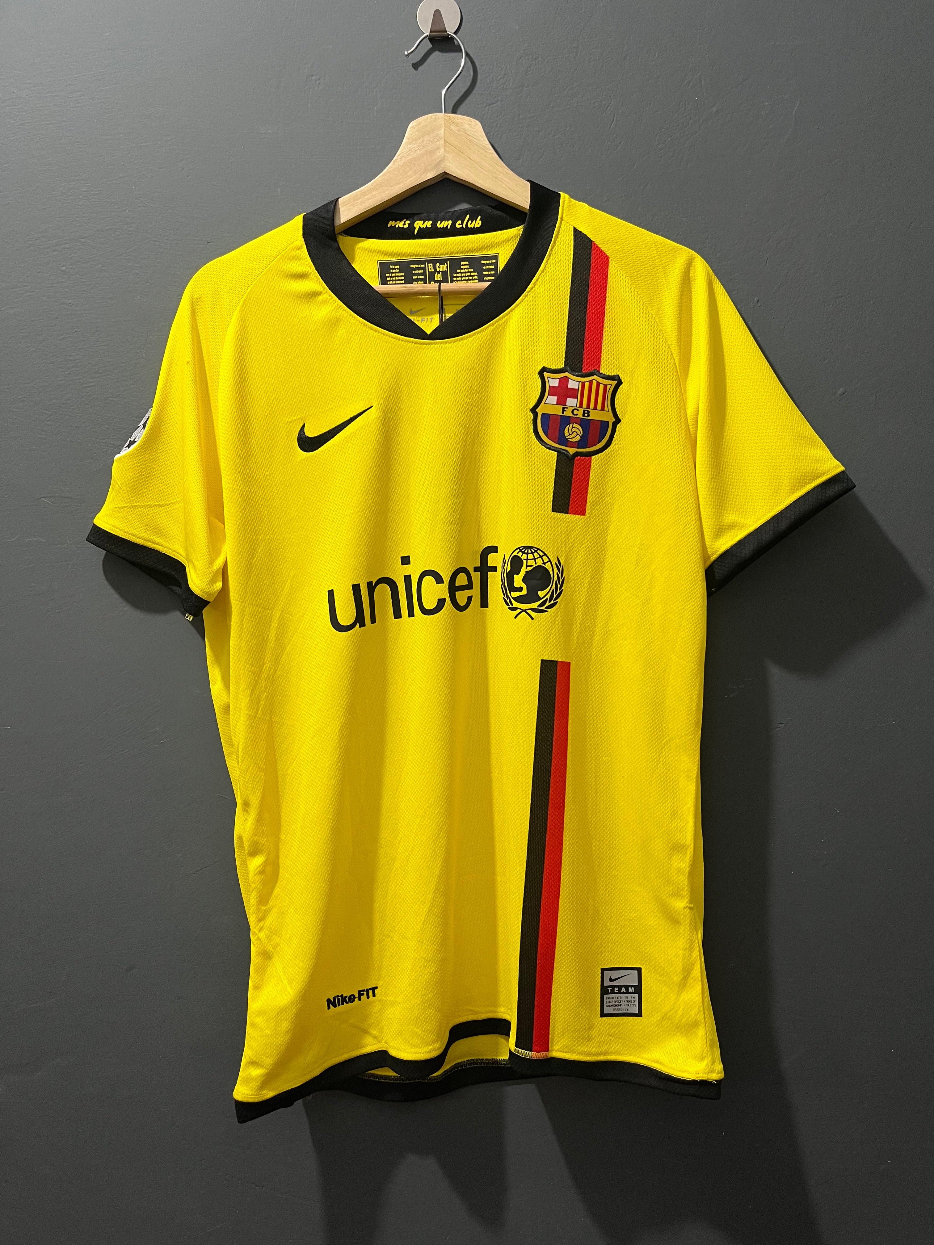 BARCELONA F.C 2010 | RETRO - MESSI