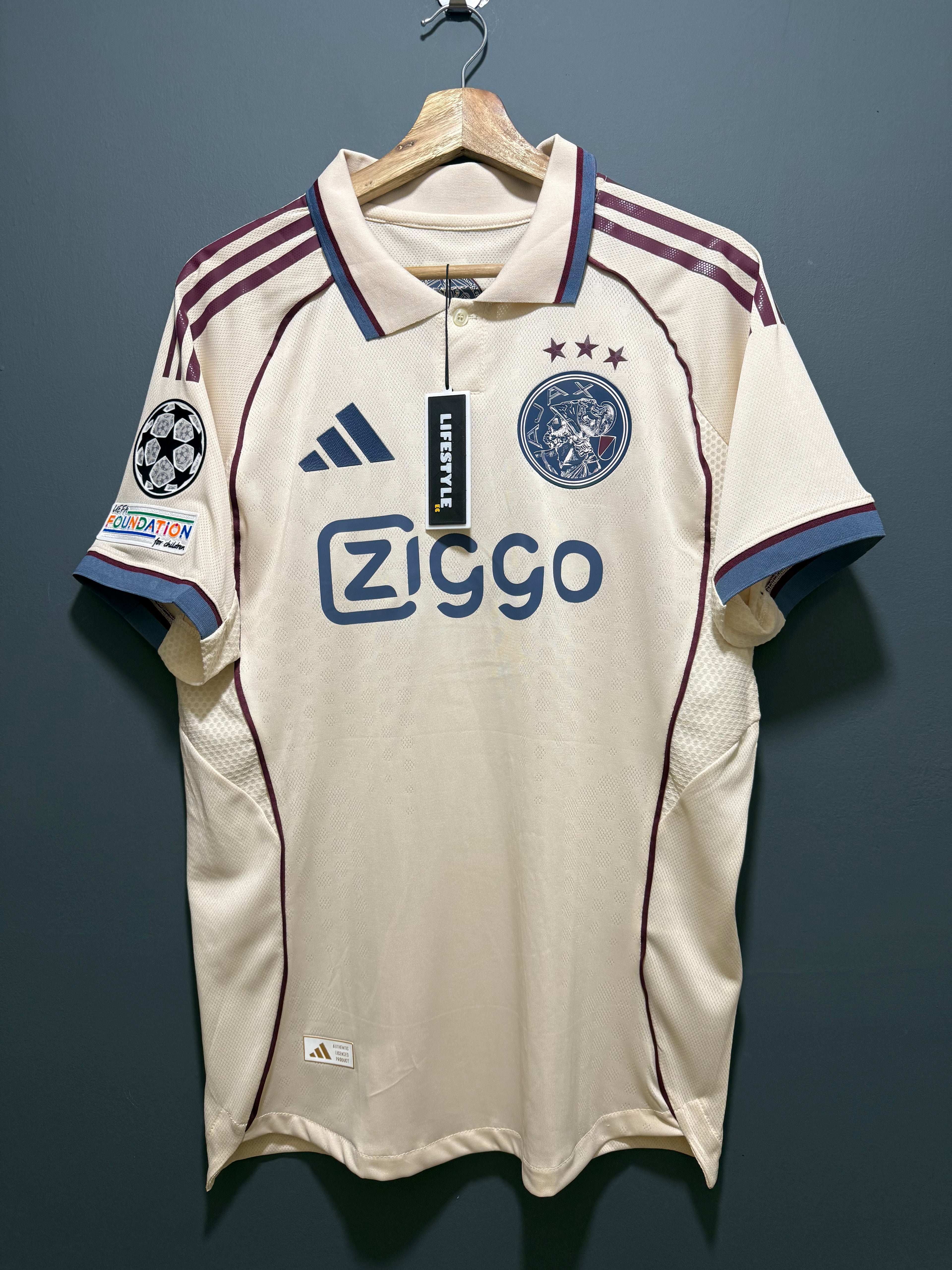 AJAX  2026 | ALTERNA IMPORTADA