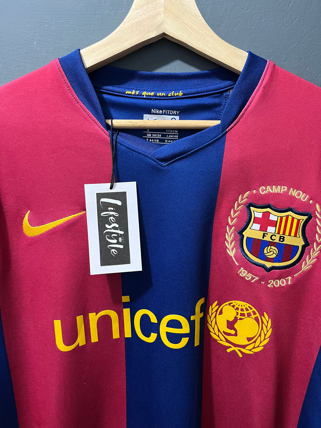 BARCELONA F.C 2007 | RETRO - RONALDHINO