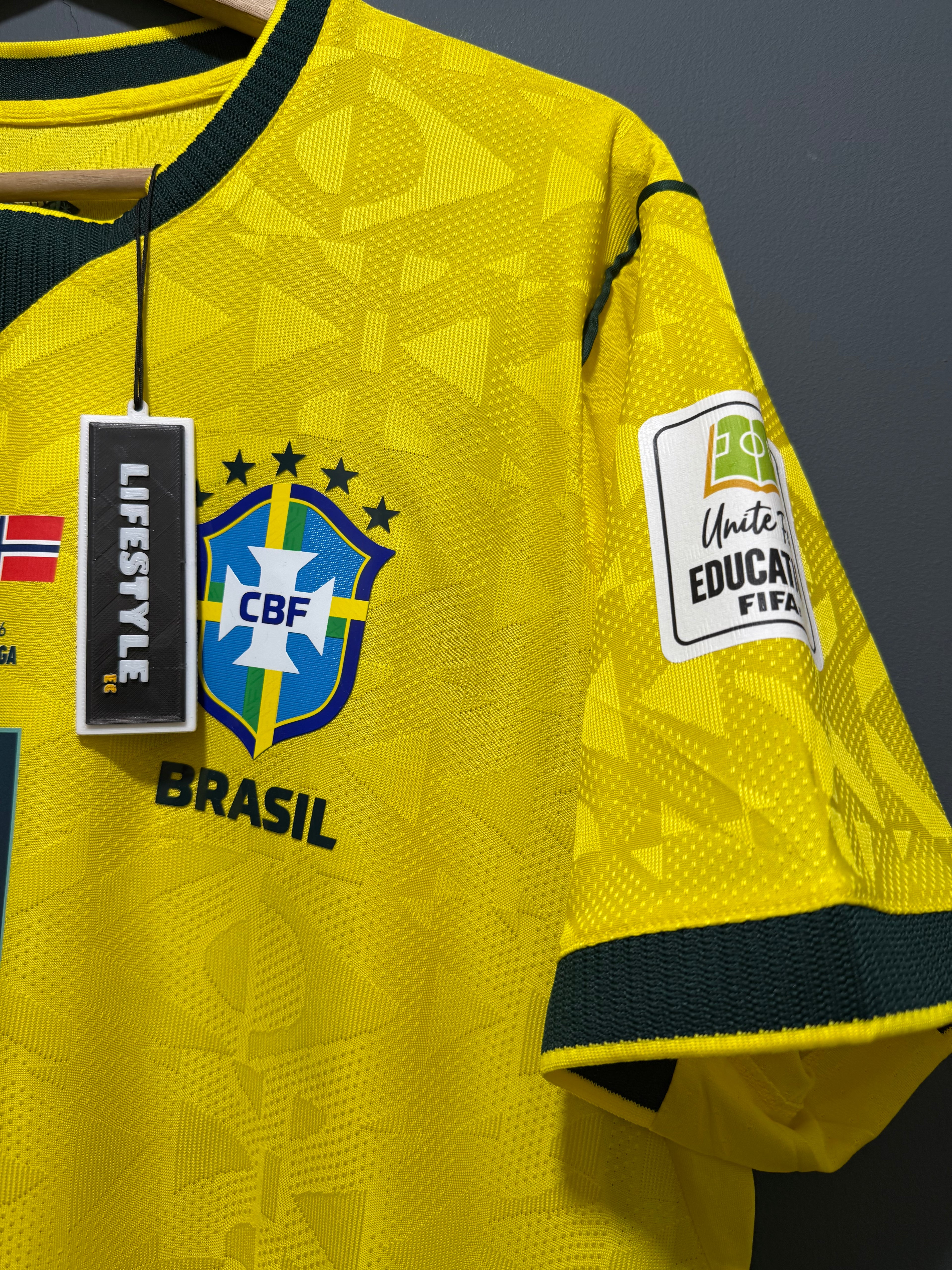 BRASIL | IMPORTADA | PARCHES FIFA | LEYENDA | VERISON PLAYER