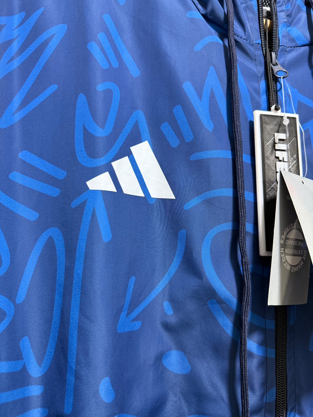 REAL MADRID | CHOMPA IMPERMEABLE