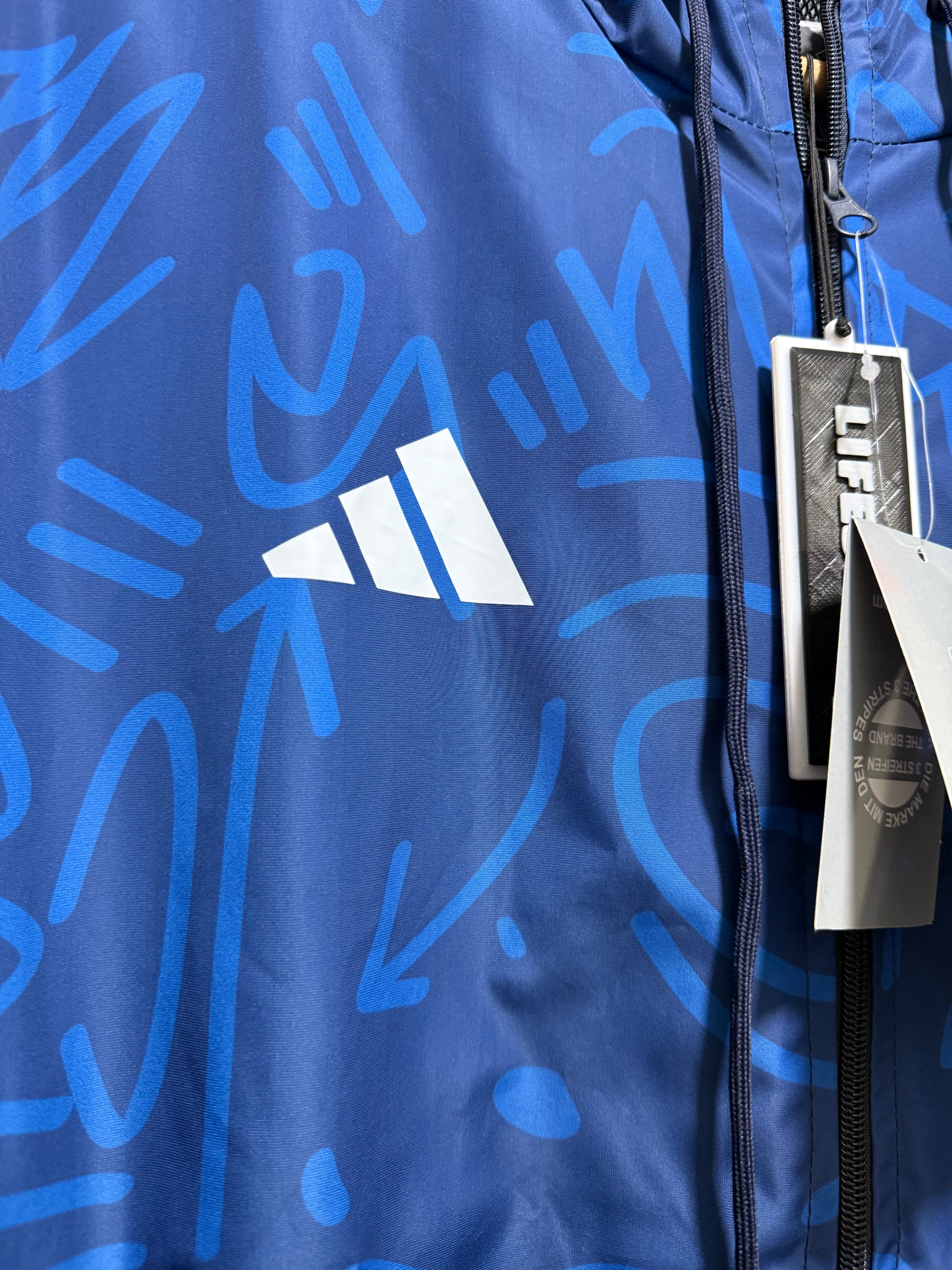 REAL MADRID | CHOMPA IMPERMEABLE