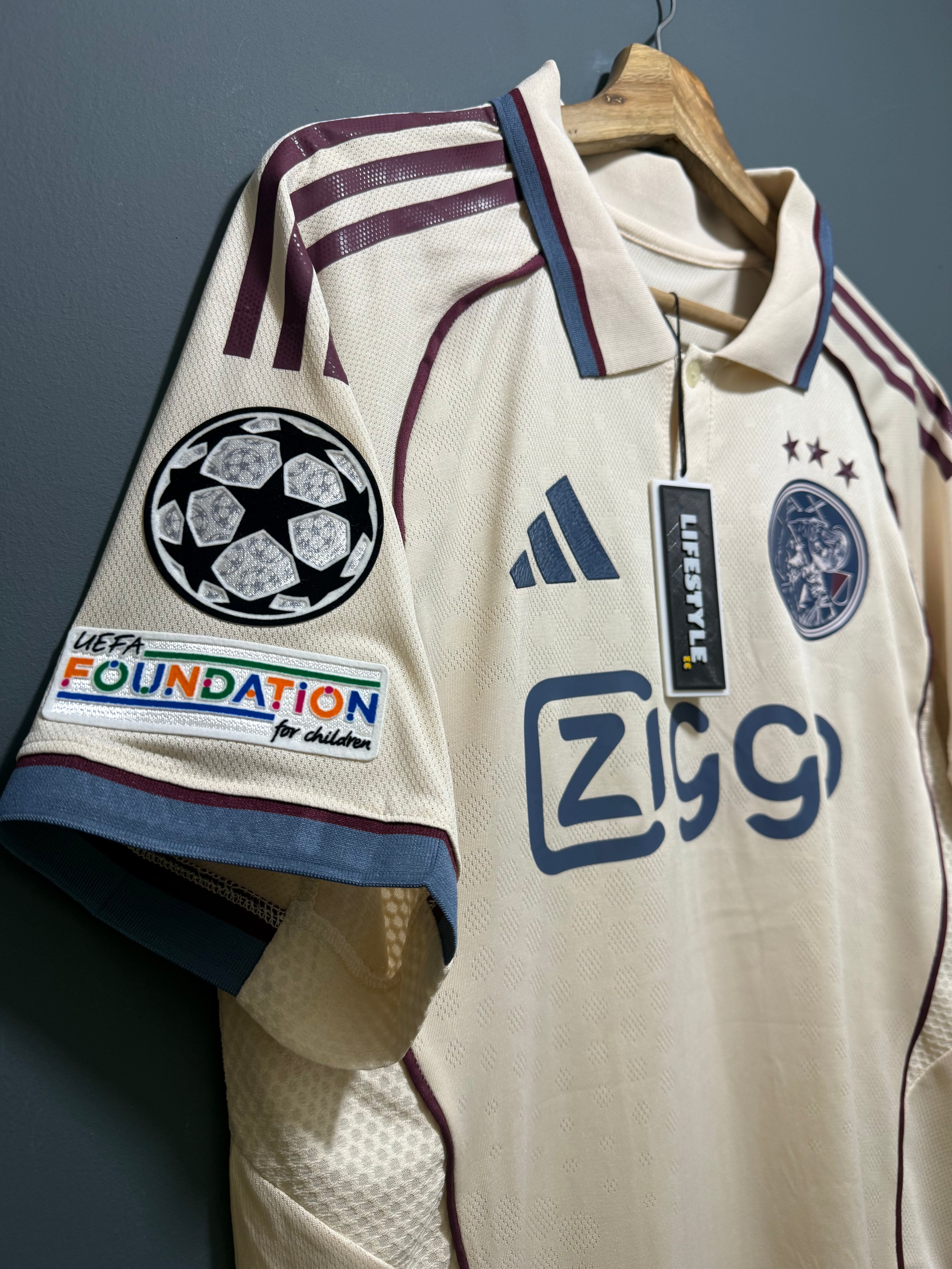 AJAX  2026 | ALTERNA IMPORTADA