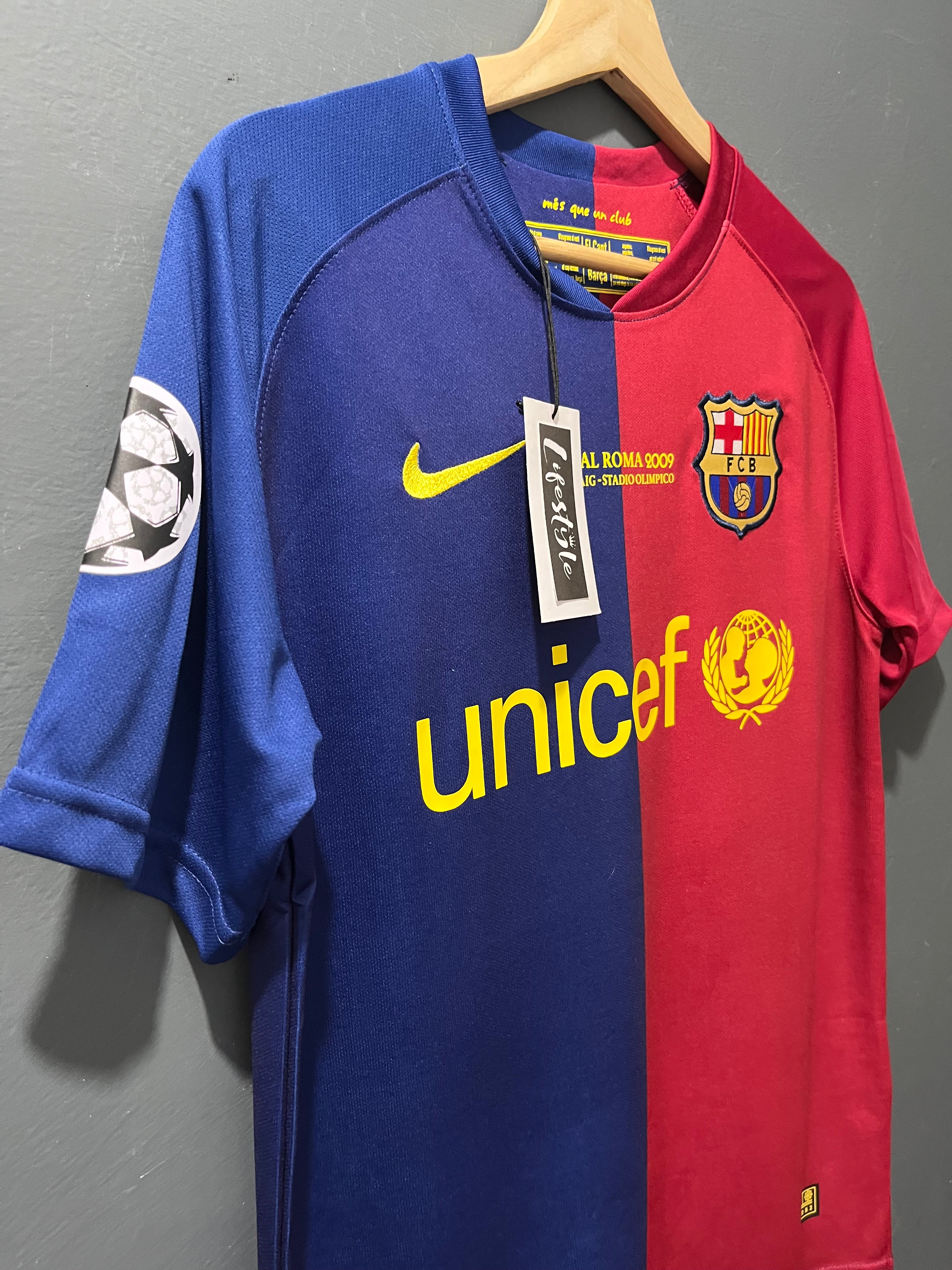 BARCELONA F.C 2009 | RETRO -10 MESSI