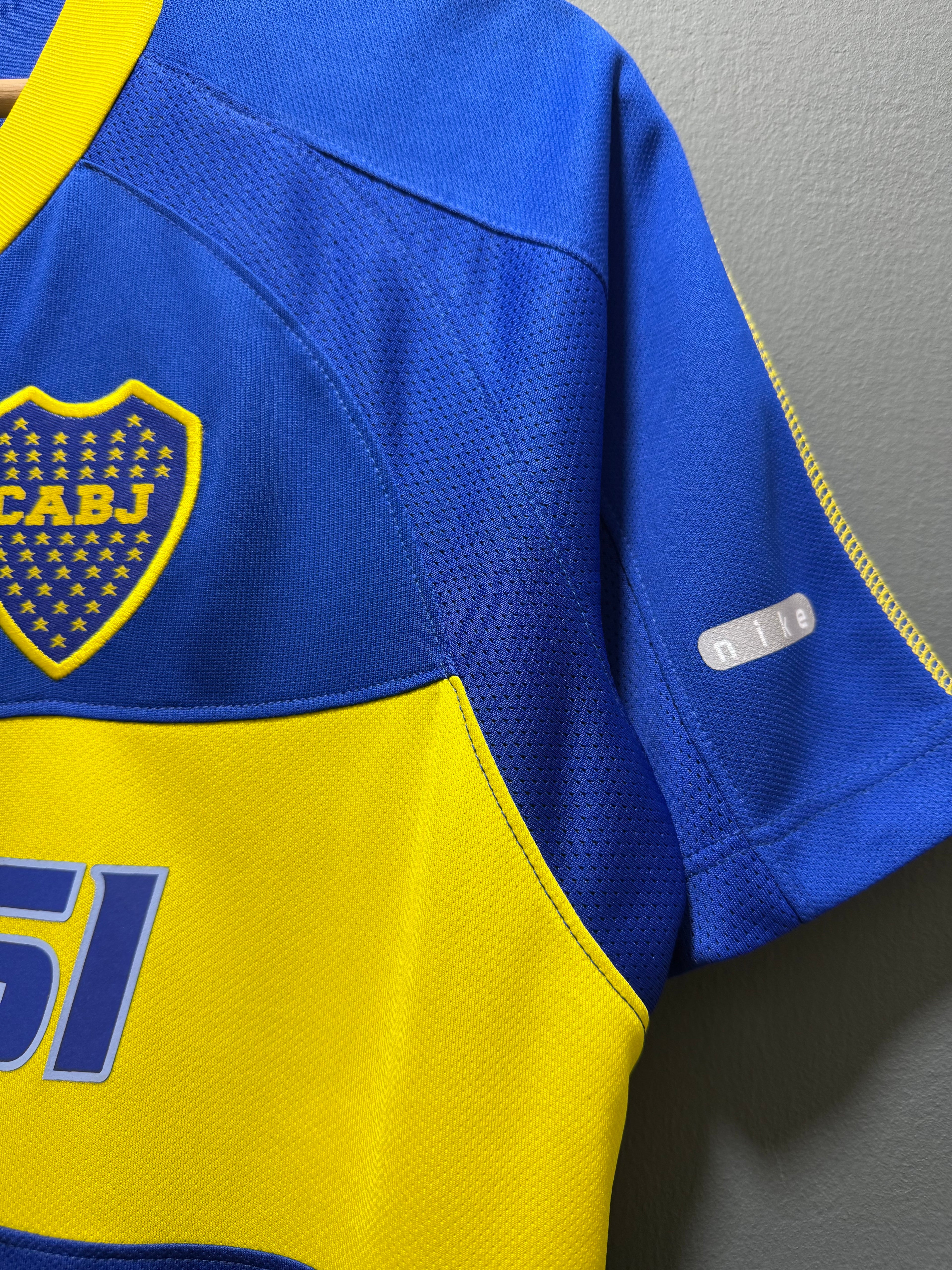 BOCA JRS - 11 CARLOS TÉVEZ