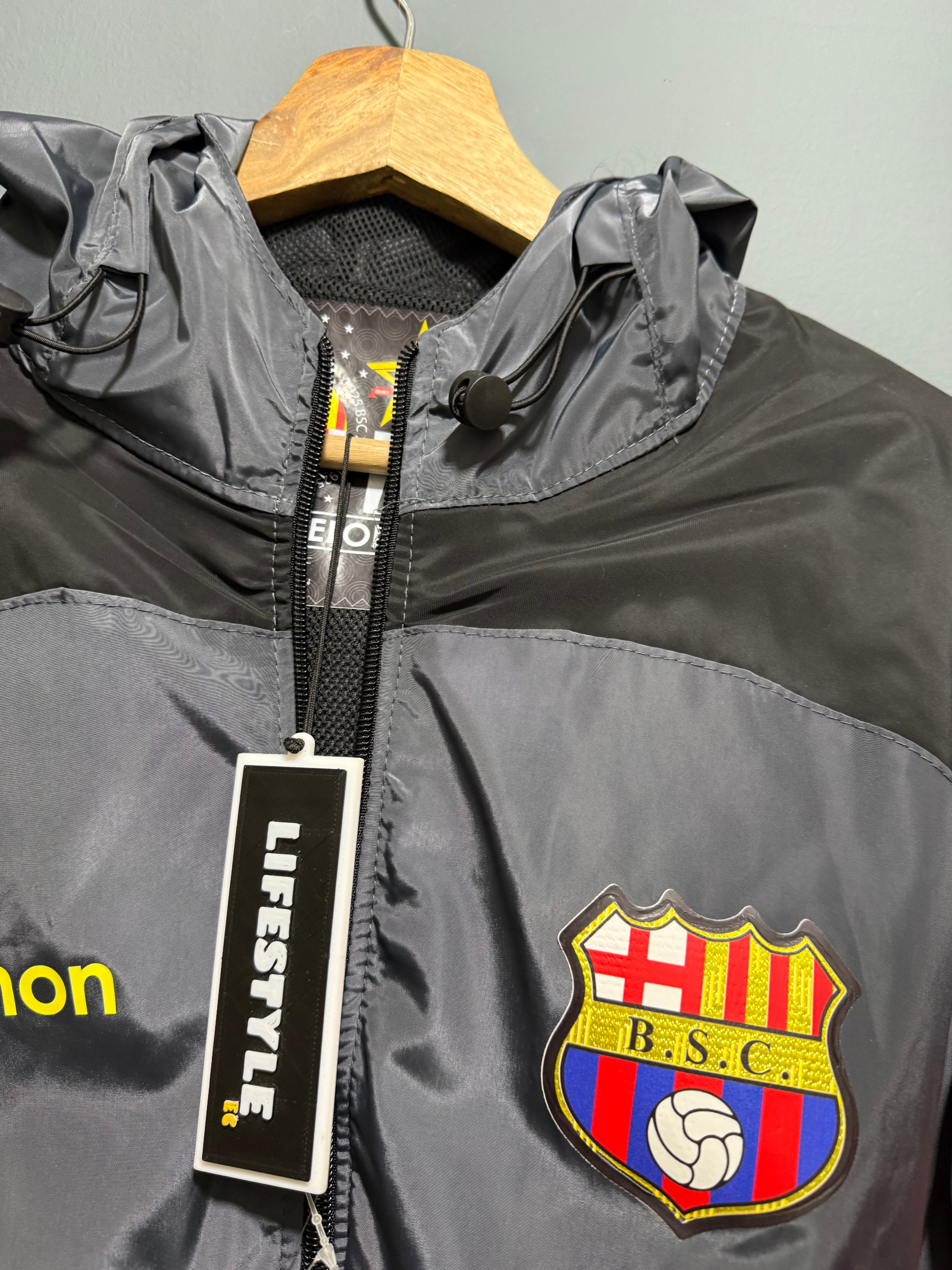 BARCELONA SC 2026 | CHOMPA IMPERMEABLE
