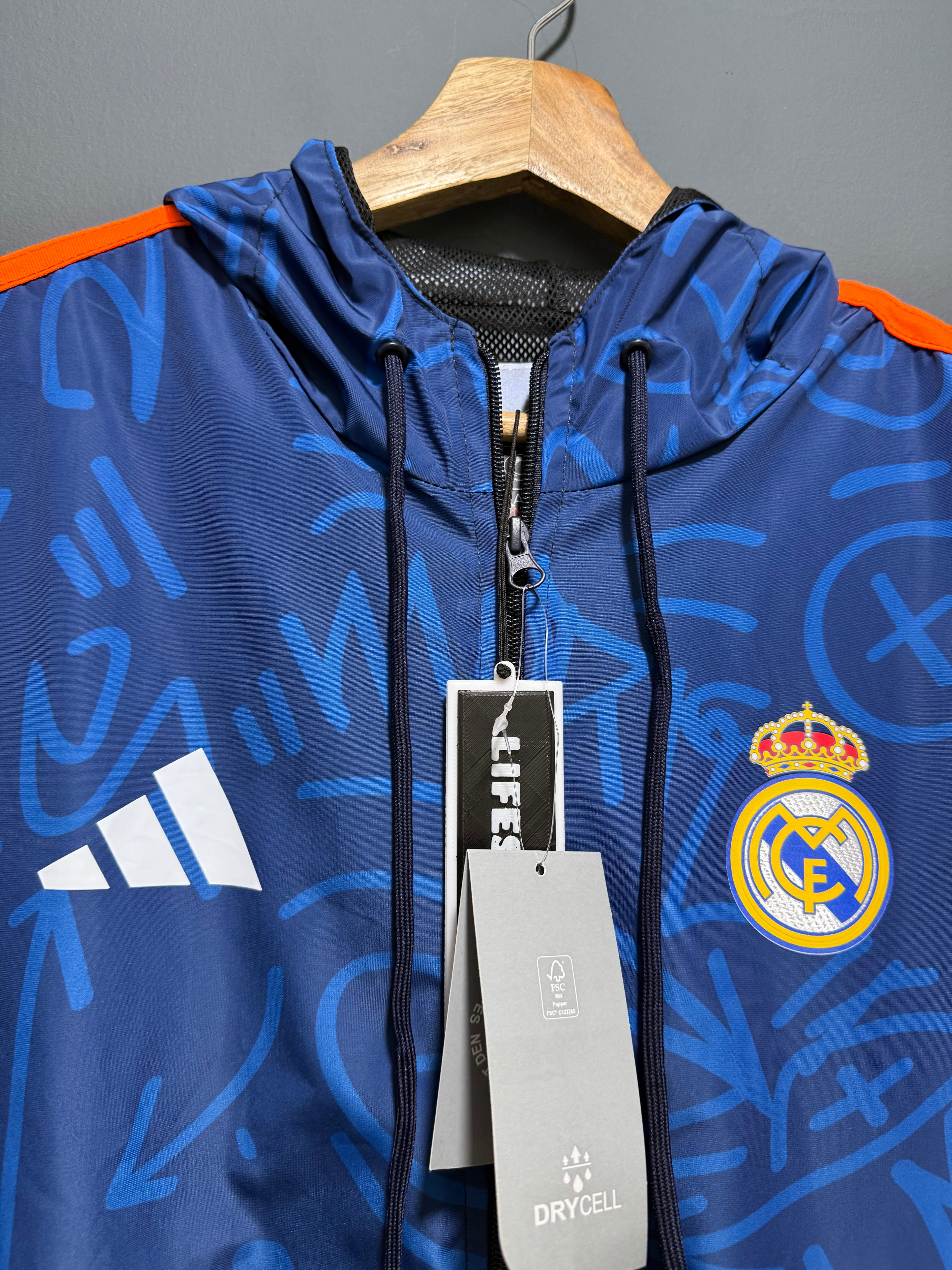 REAL MADRID | CHOMPA IMPERMEABLE
