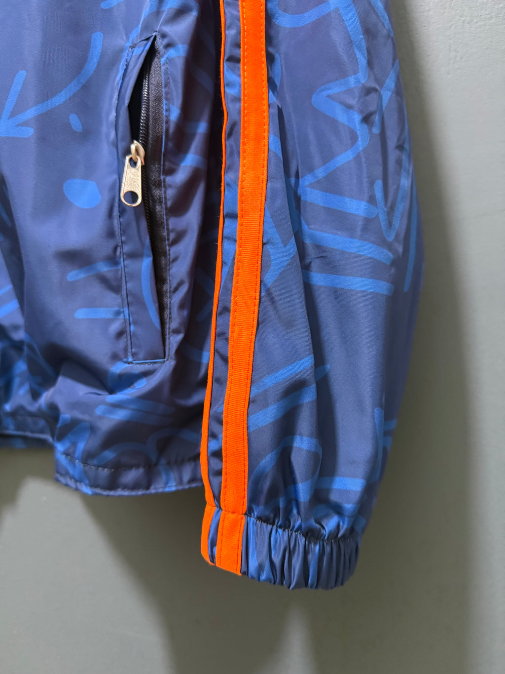 REAL MADRID | CHOMPA IMPERMEABLE