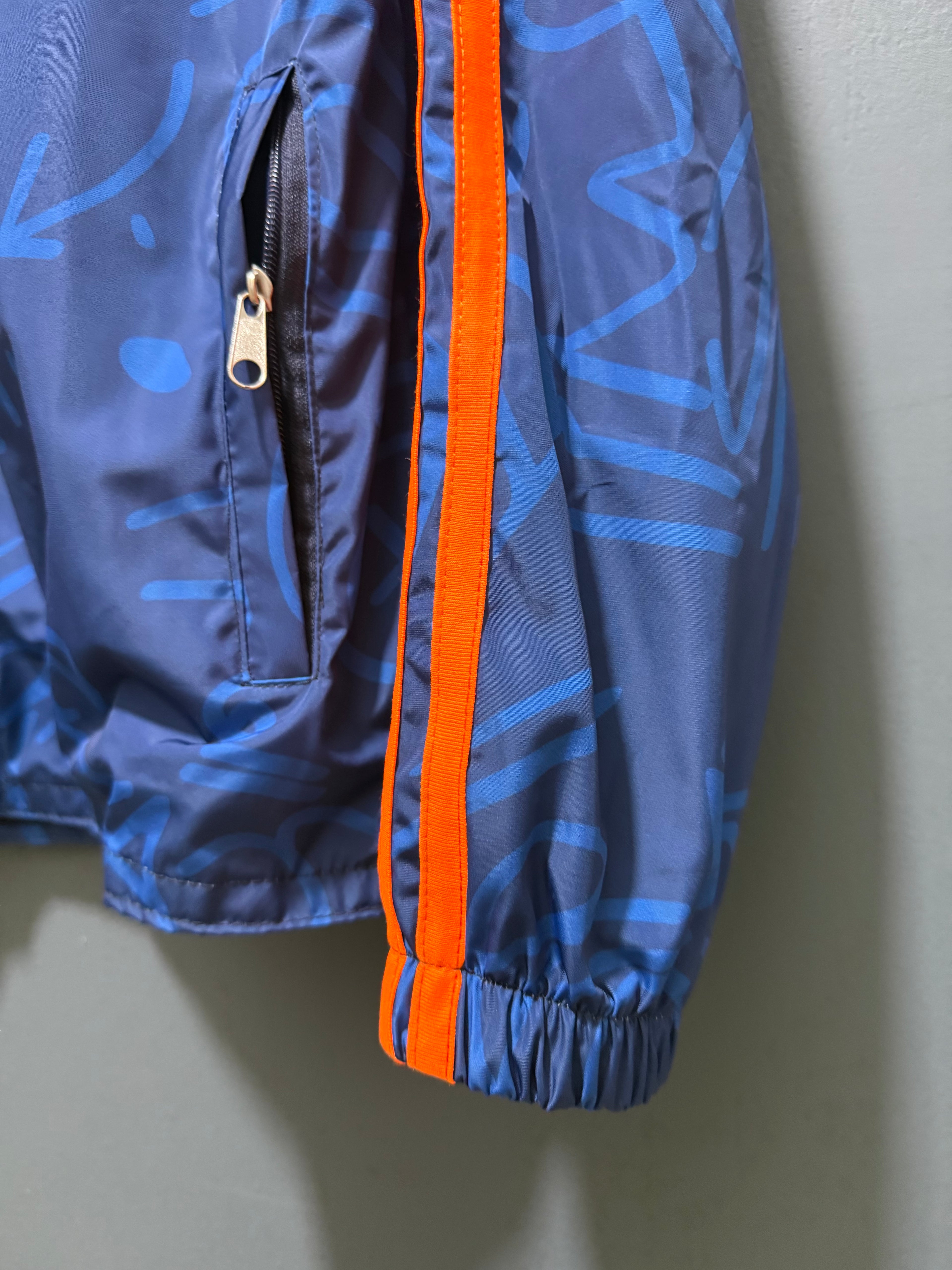 REAL MADRID | CHOMPA IMPERMEABLE