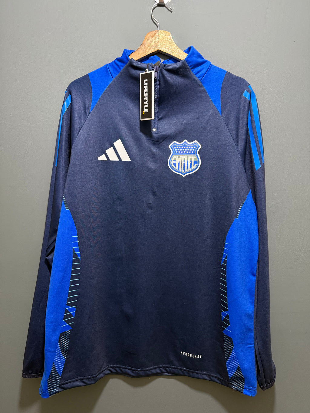 EMELEC BUZO ALICRADO 2026