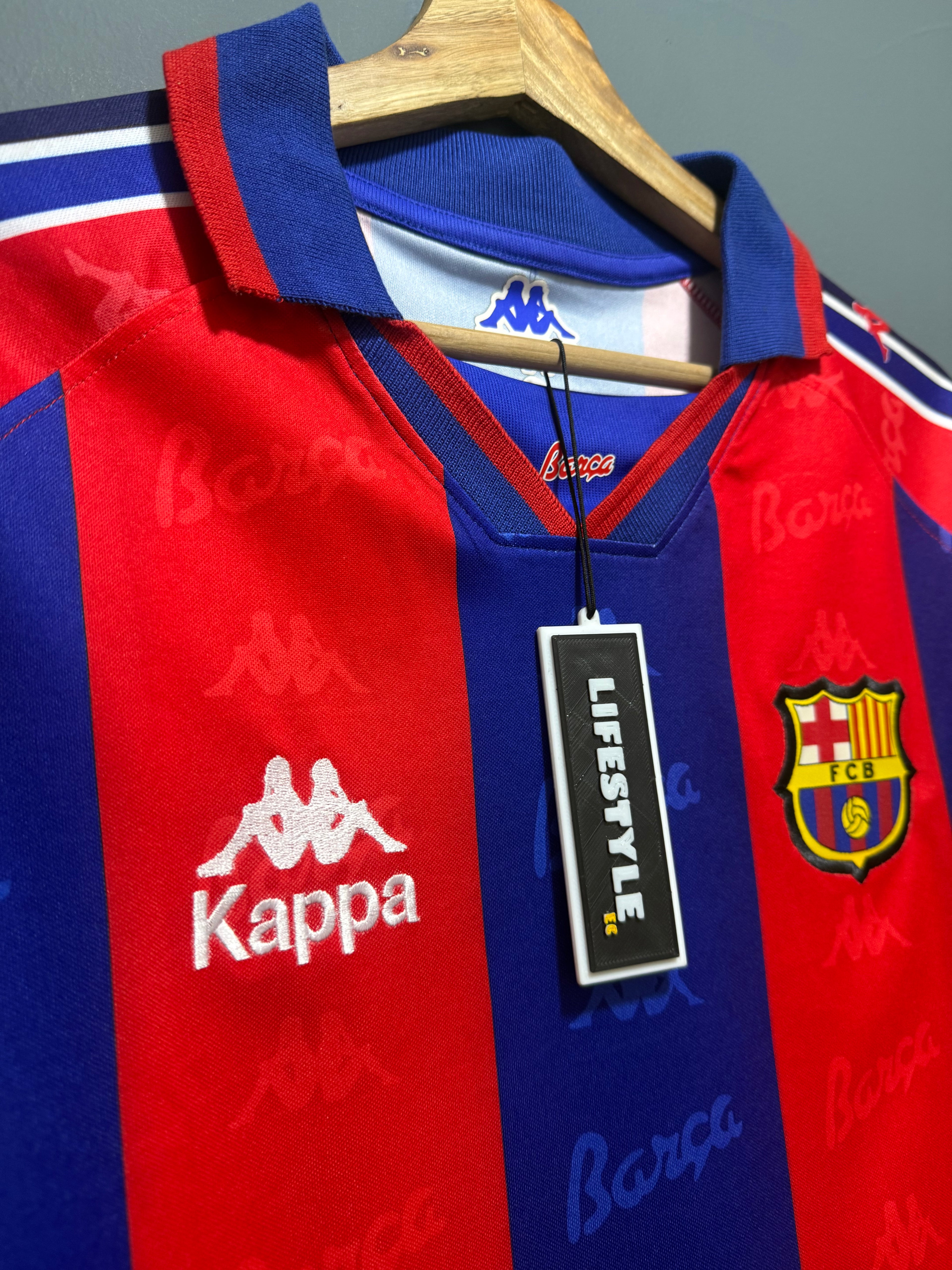 BARCELONA F.C | RETRO 9 RONALDO