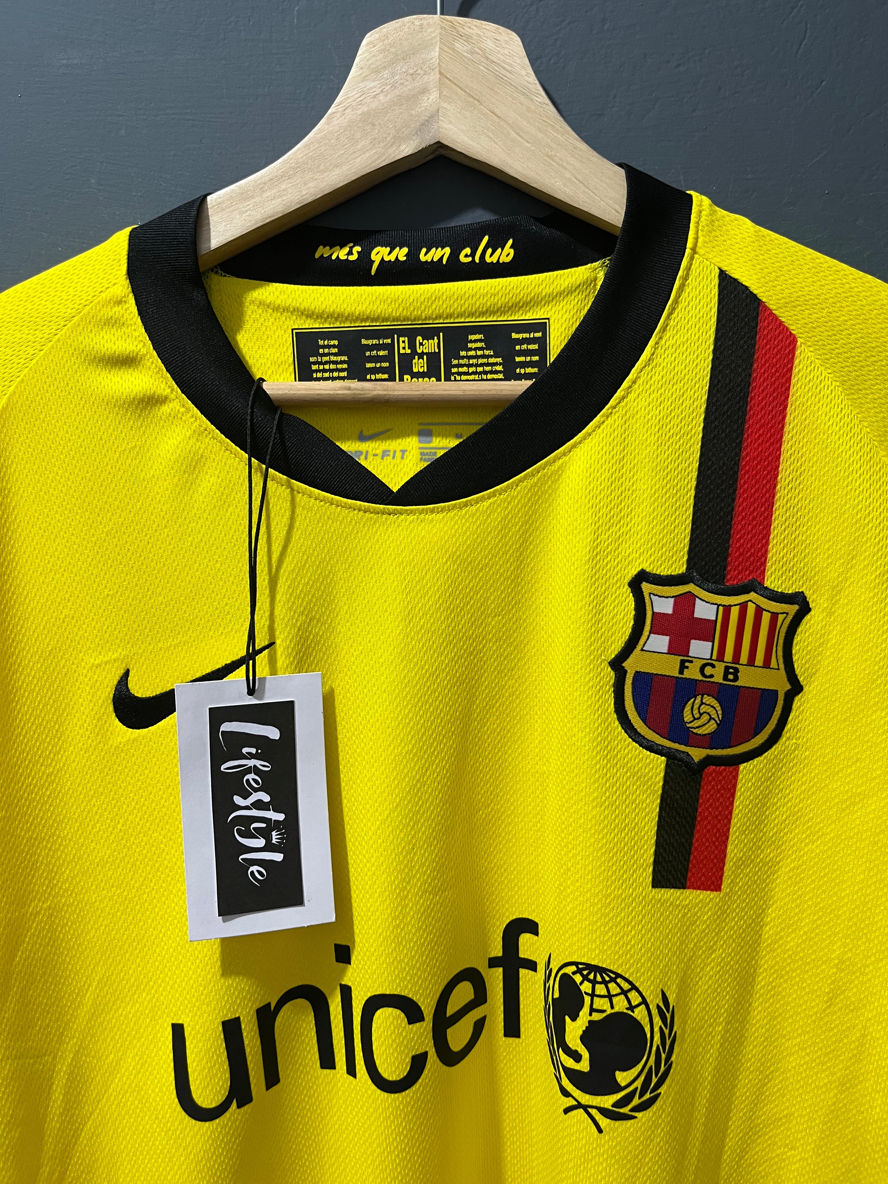 BARCELONA F.C 2010 | RETRO - MESSI