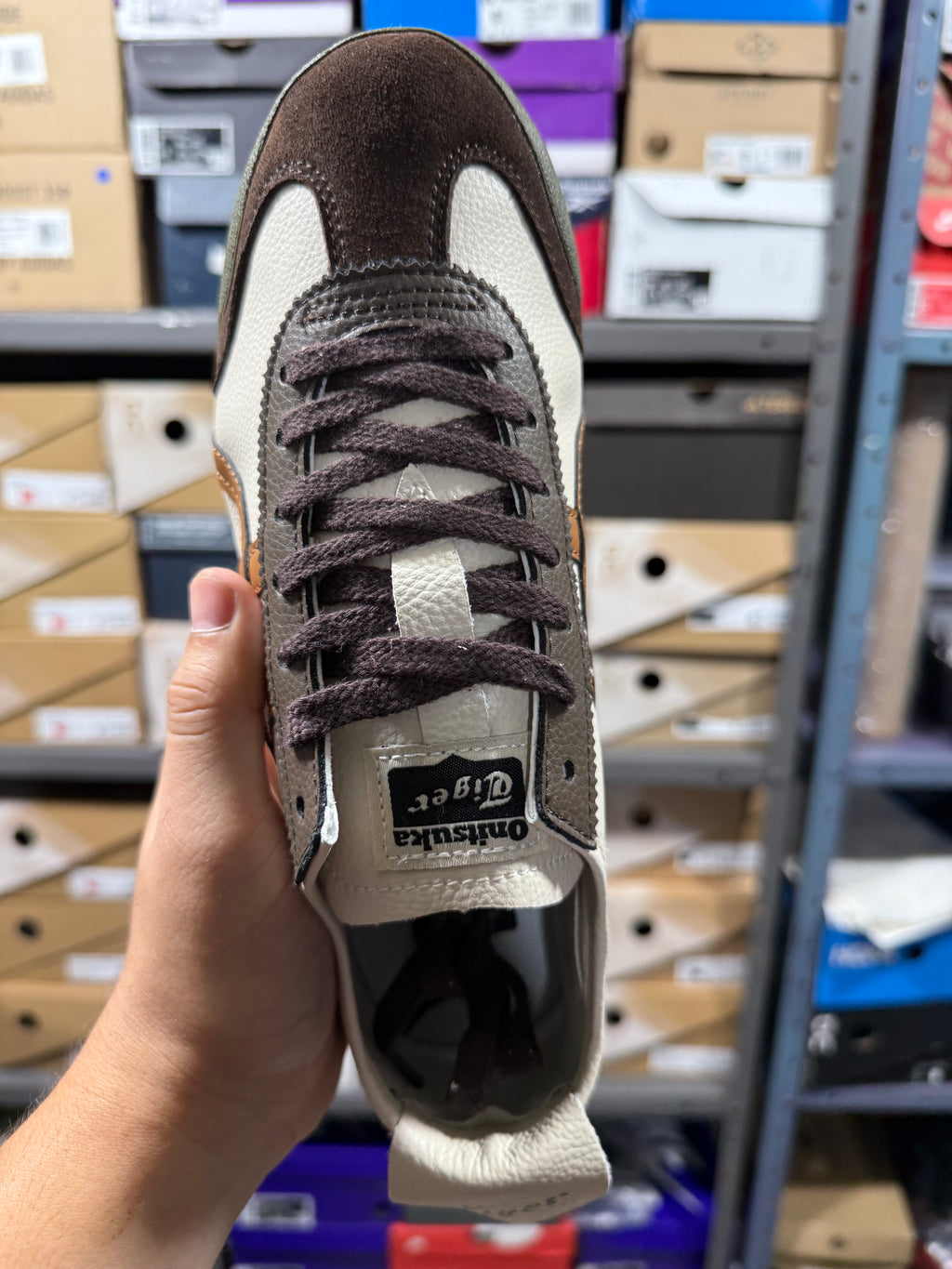 ONITSUKA TIGER