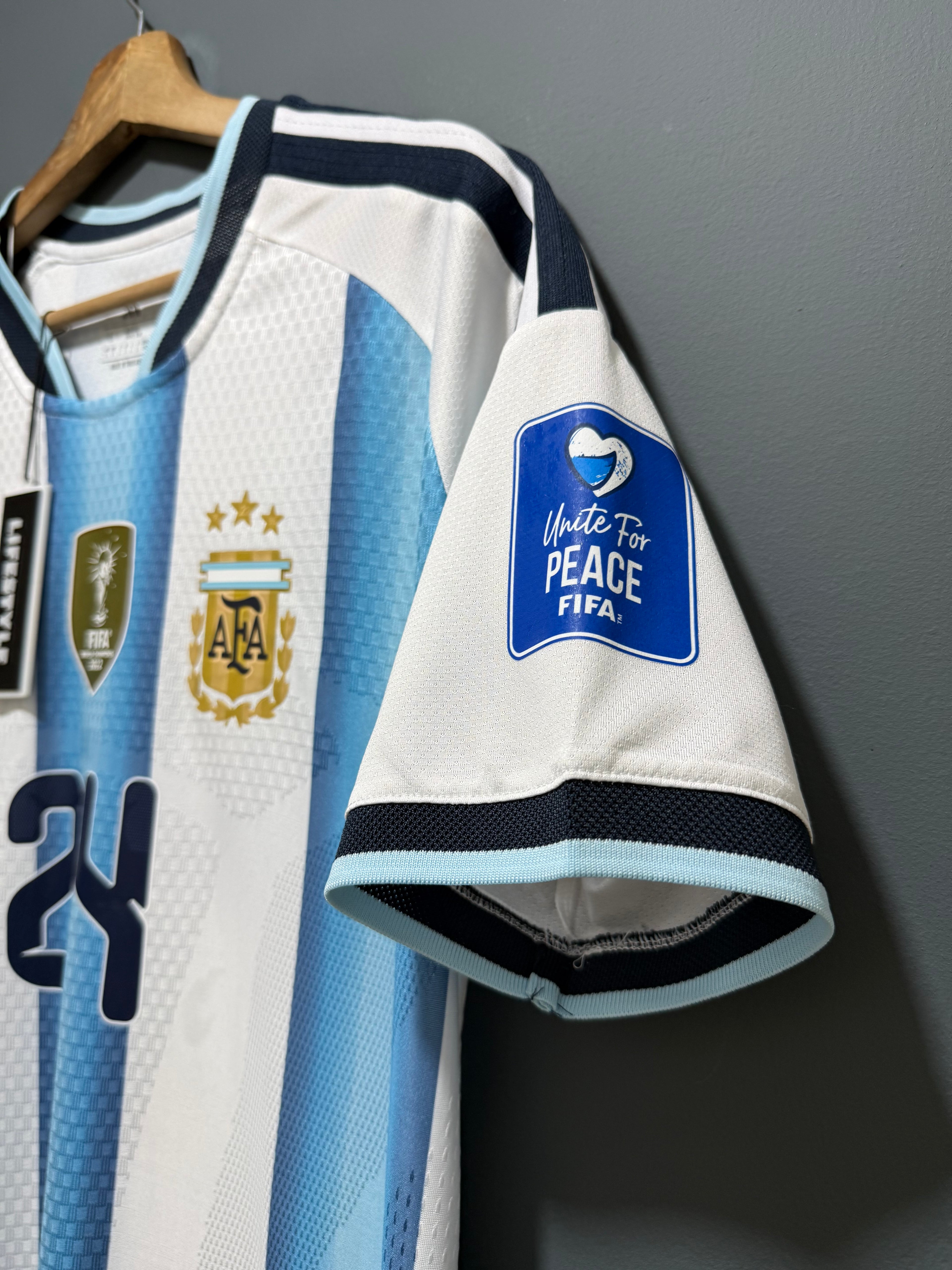 ARGENTINA IMPORTADA | 24 ENZO F.