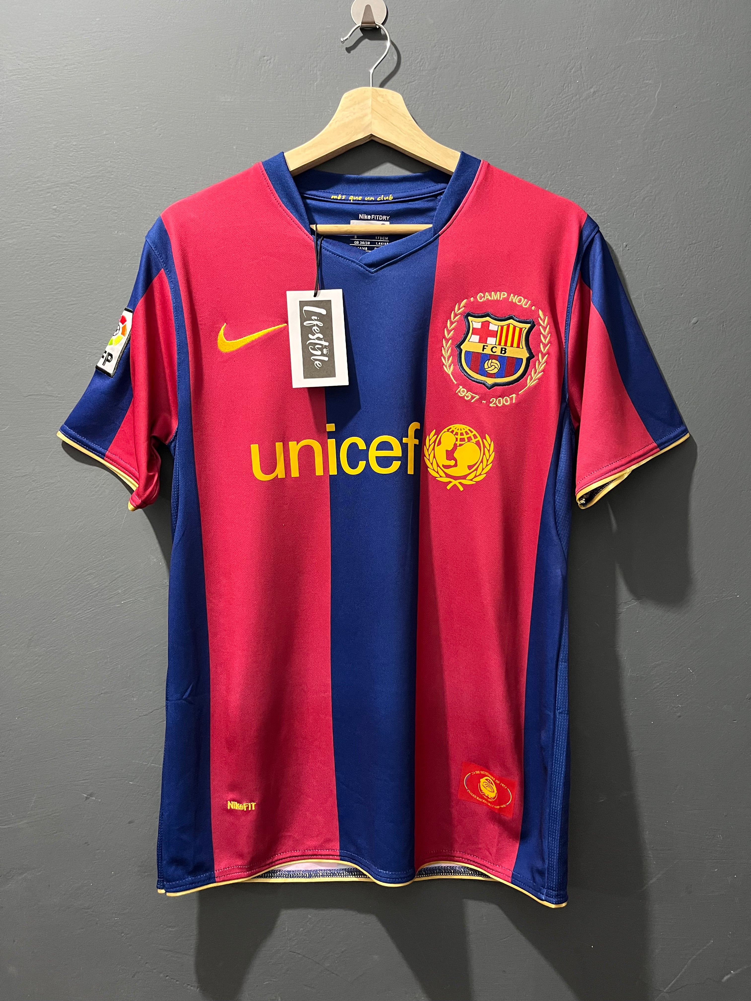 BARCELONA F.C 2007 | RETRO - RONALDHINO
