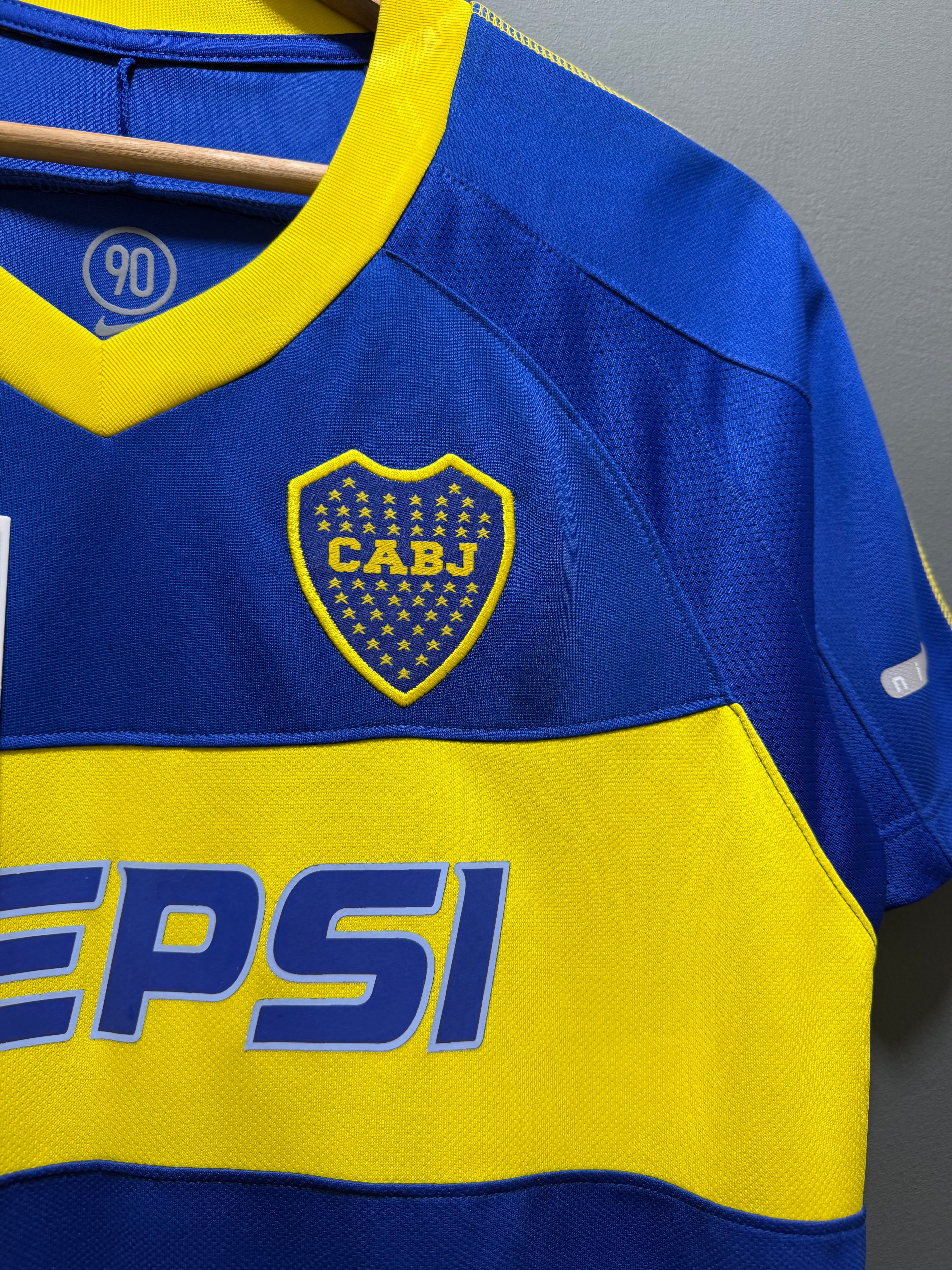 BOCA JRS - 11 CARLOS TÉVEZ