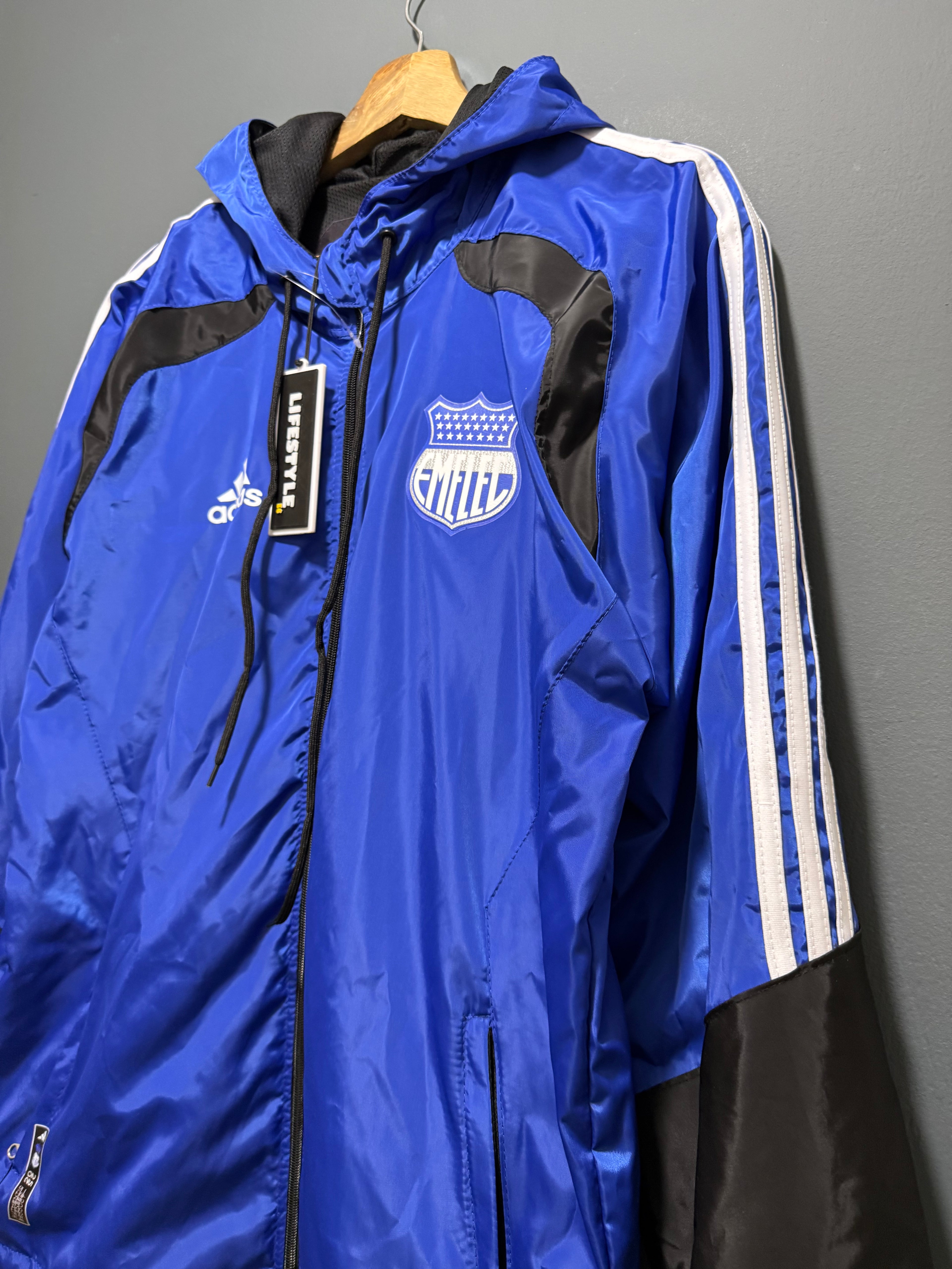 EMELEC 2026 | CHOMPA IMPERMEABLE