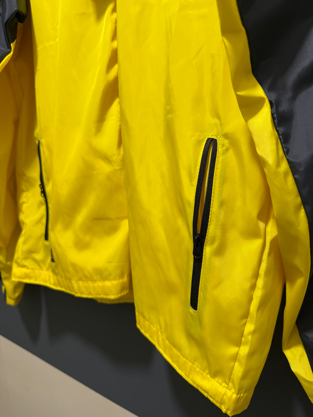 BARCELONA SC | IMPERMEABLE