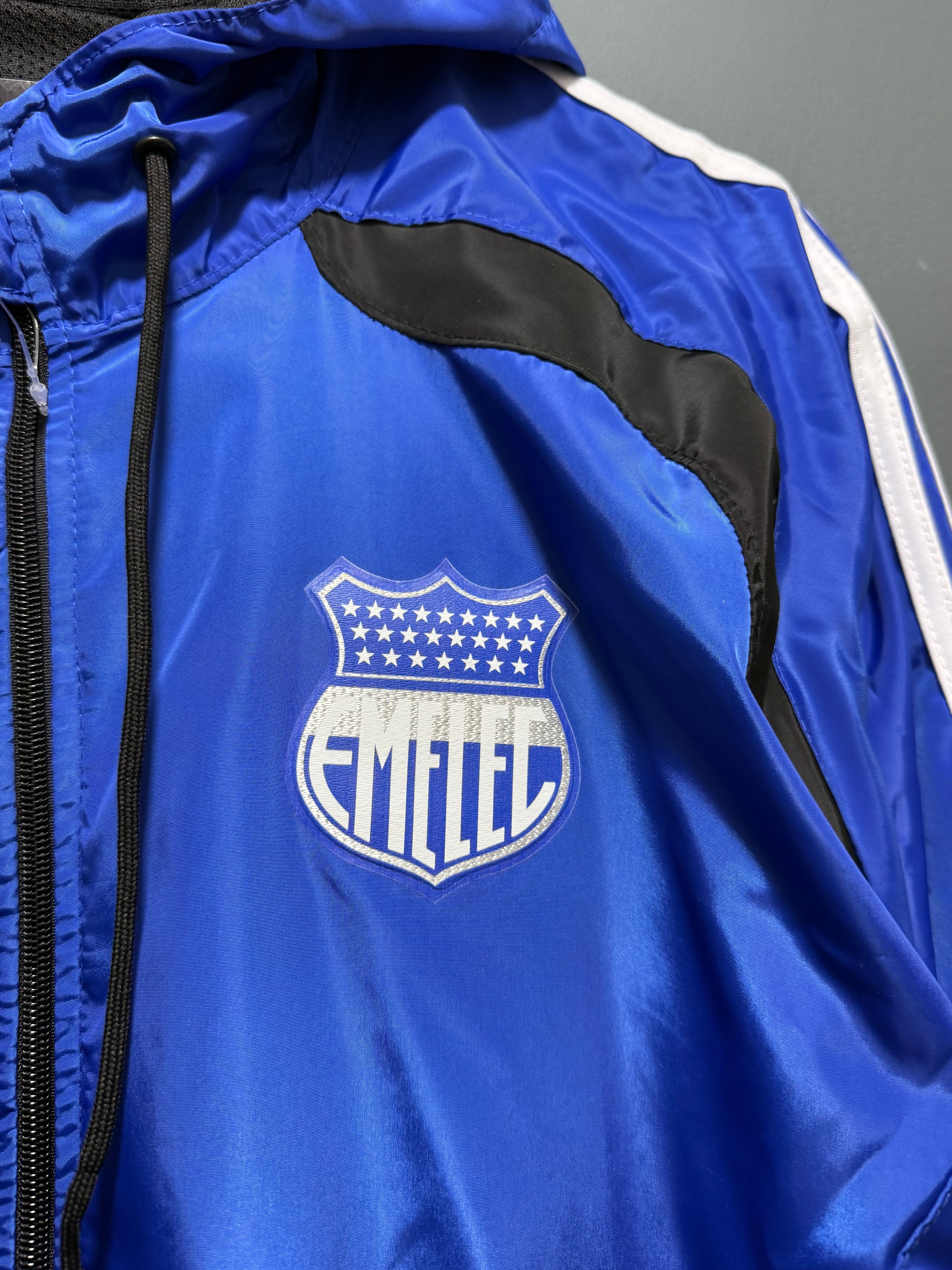 EMELEC 2026 | CHOMPA IMPERMEABLE