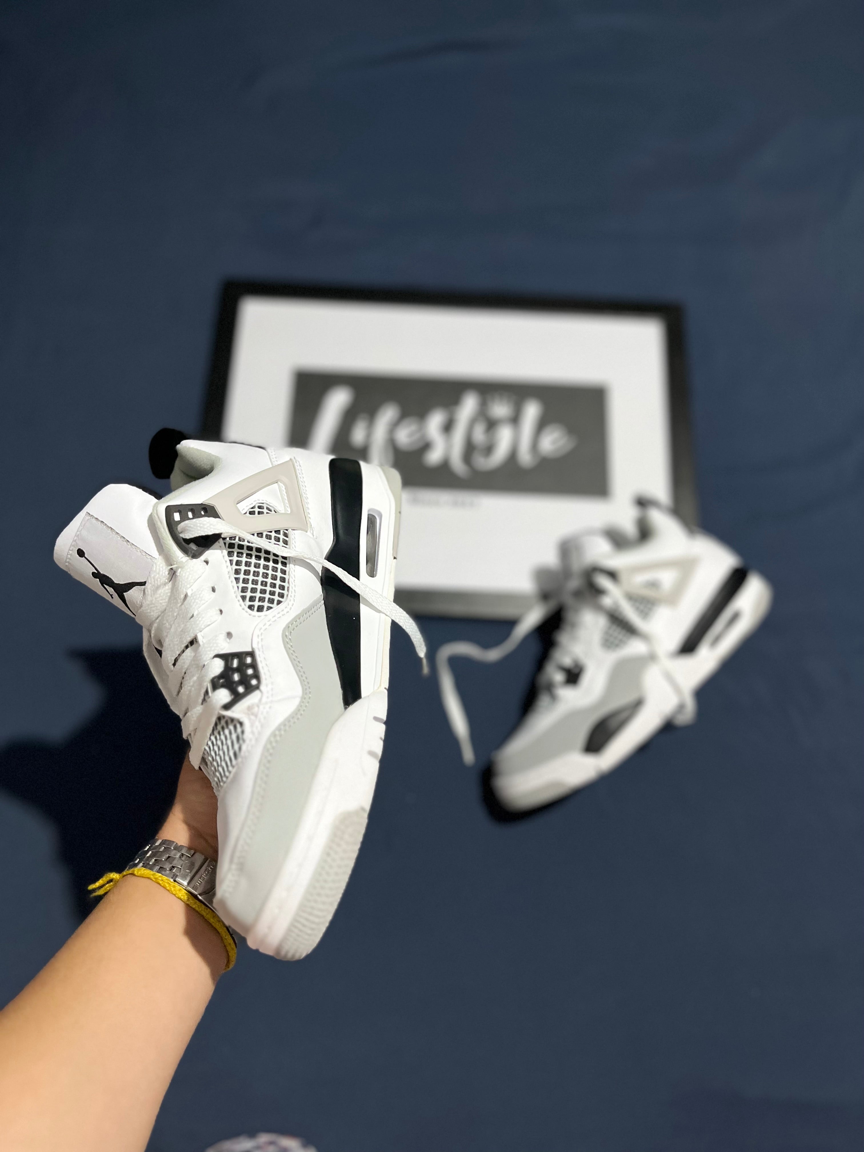 JORDAN RETRO 4 | MILITARY BLACK