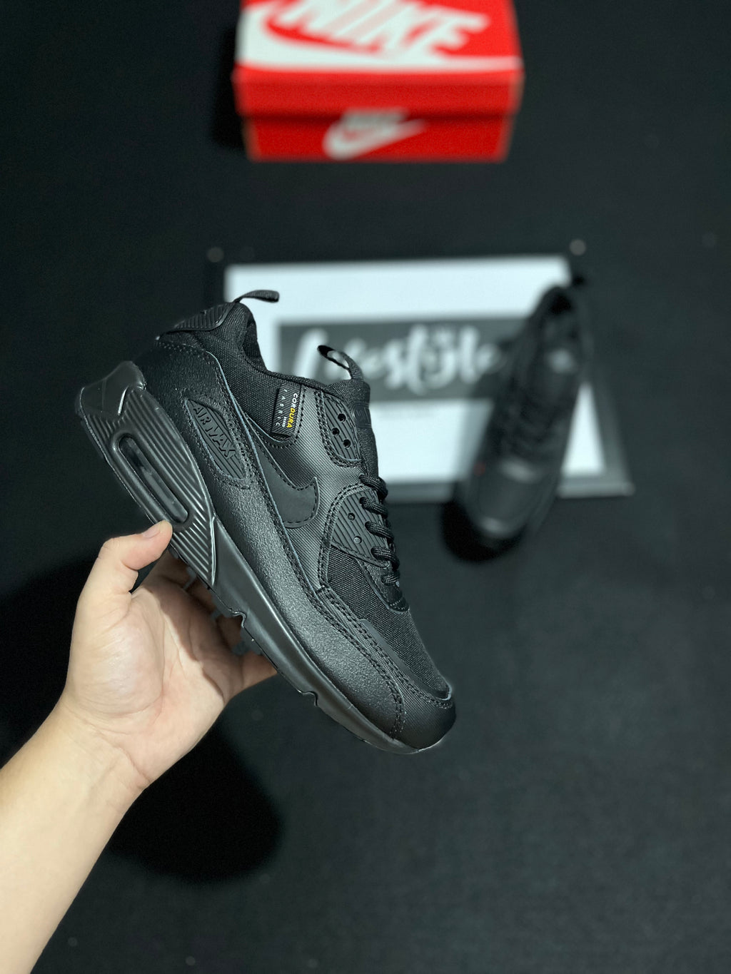NIKE AIR MAX 90