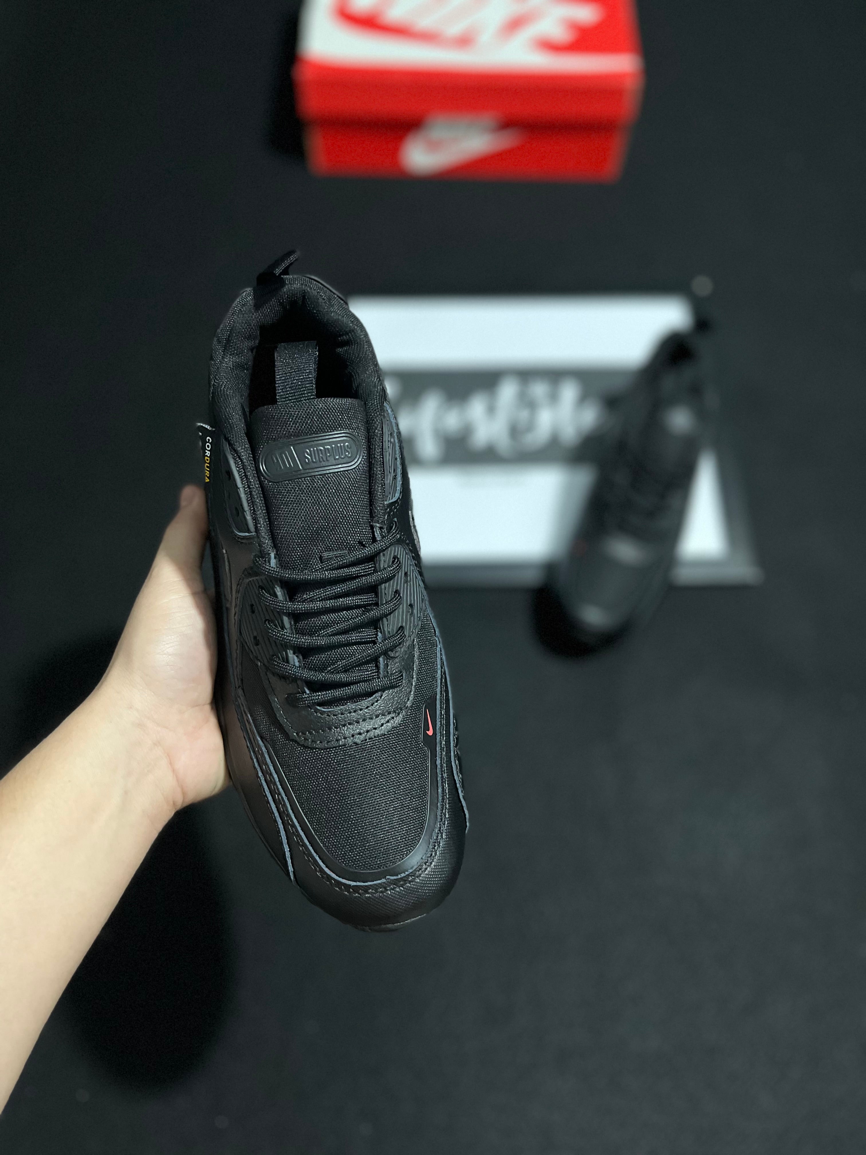 NIKE AIR MAX 90
