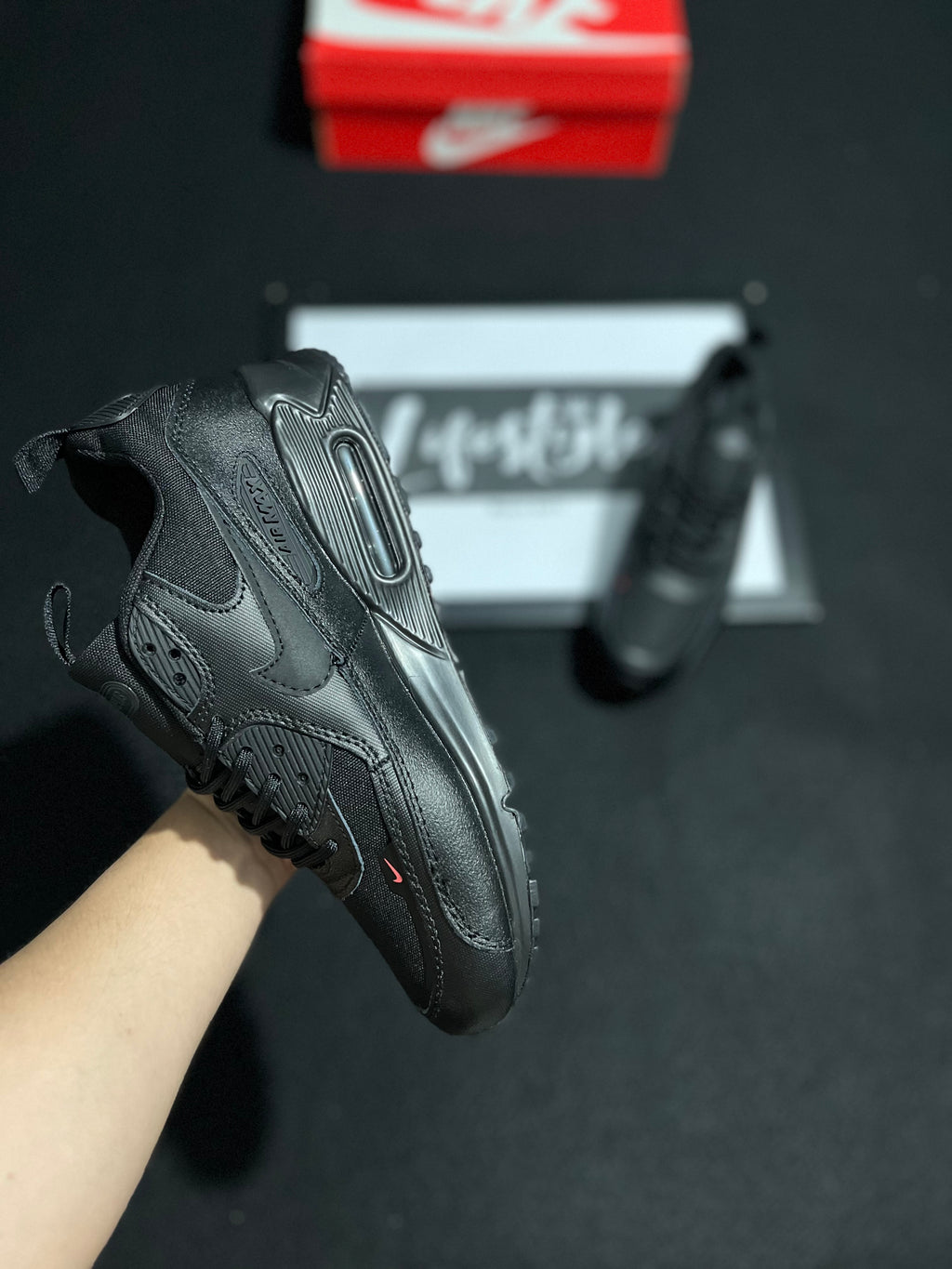 NIKE AIR MAX 90