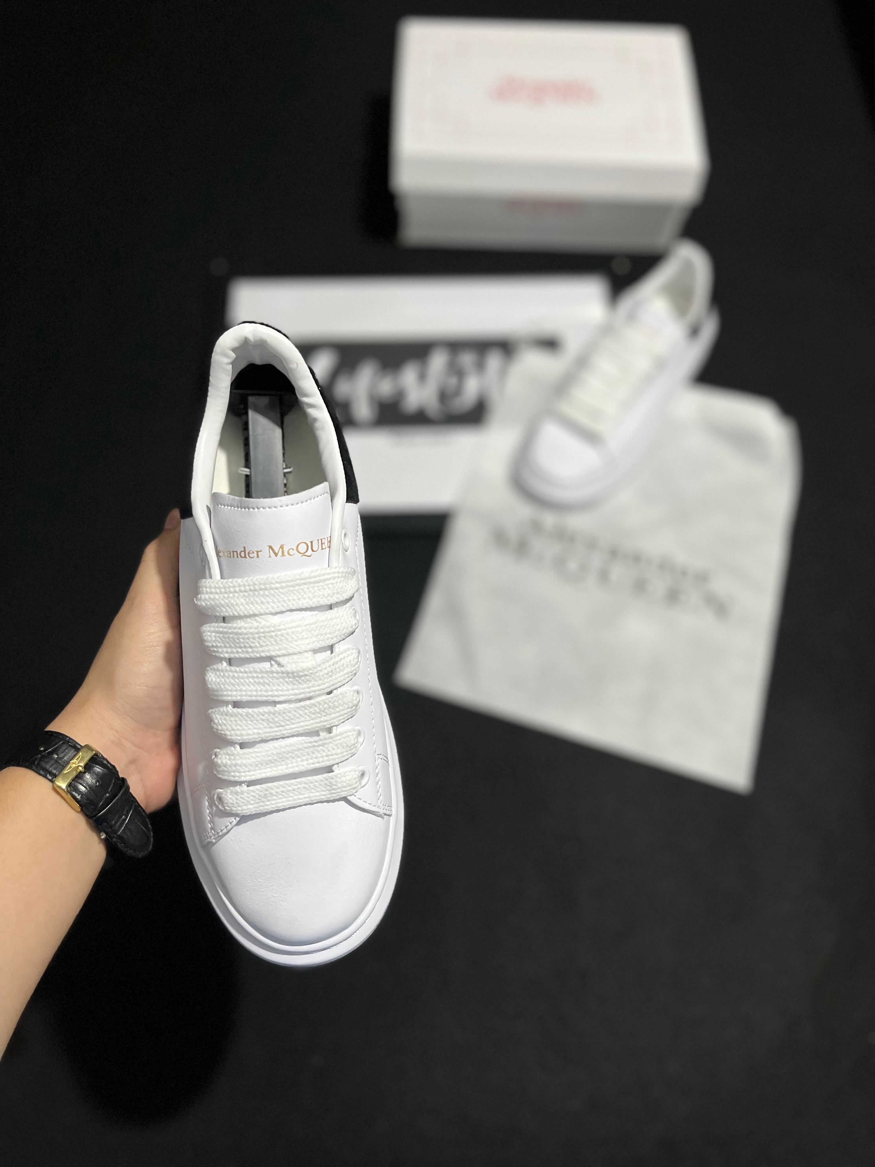 ALEXANDER MCQUEEN