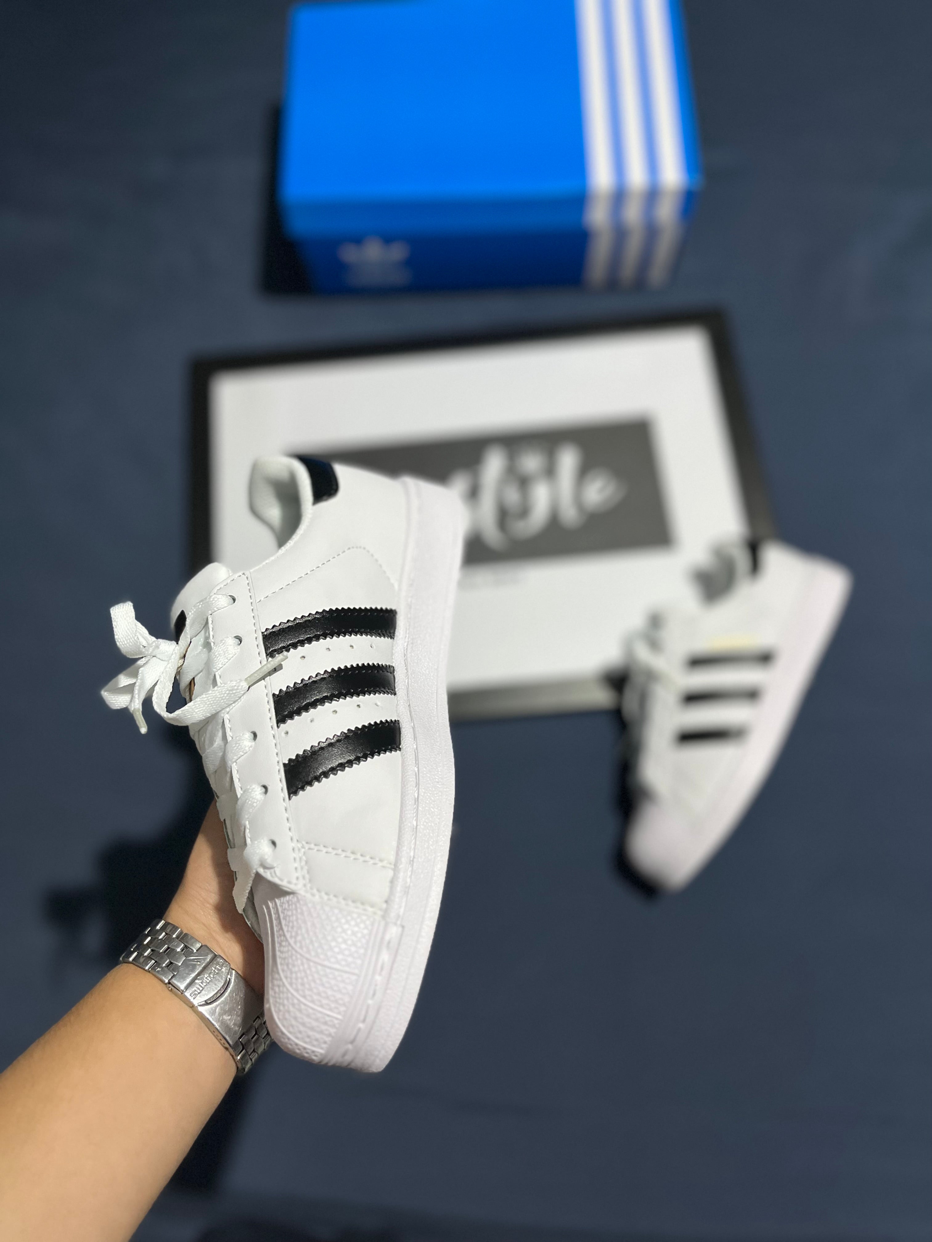 ADIDAS SUPERSTAR
