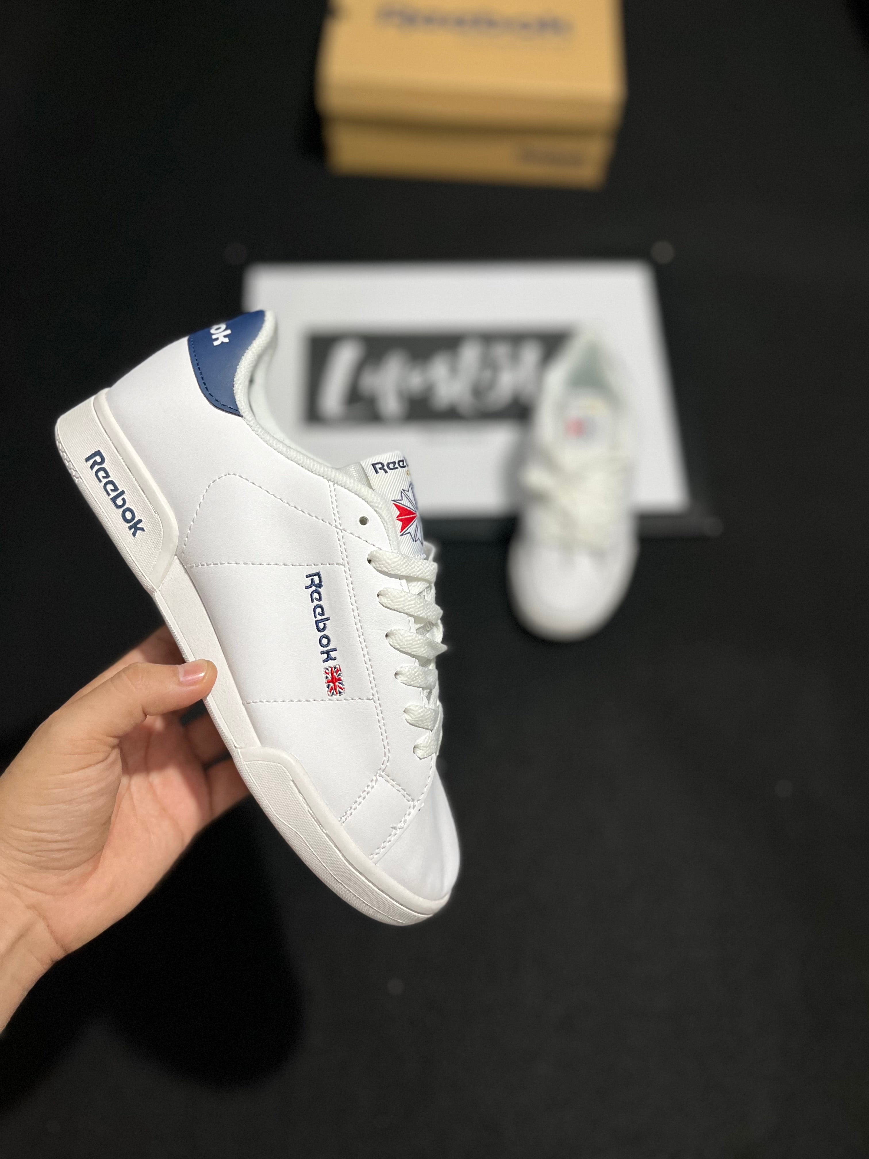 REEBOK CLASICC