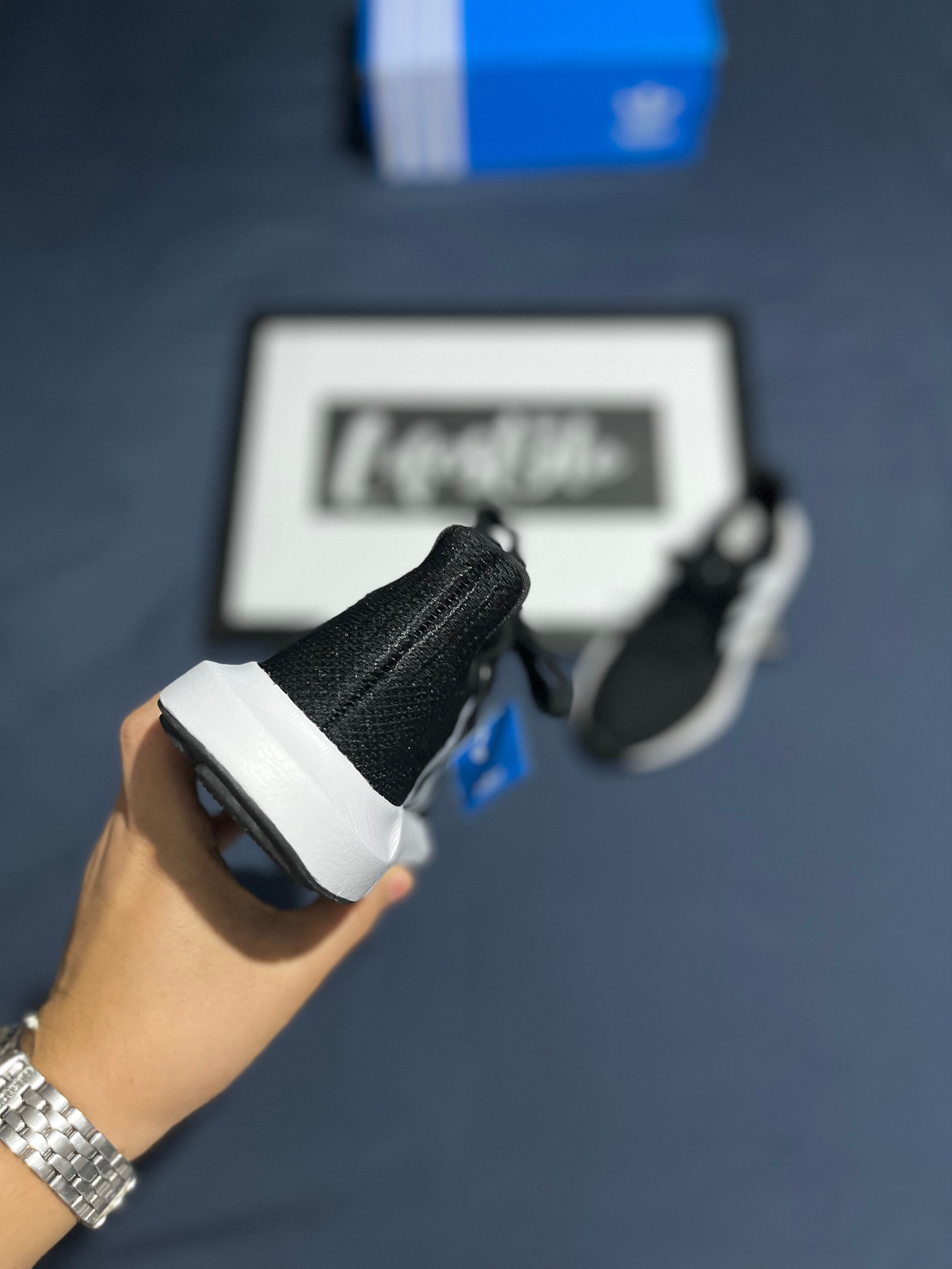 ADIDAS SWIFT RUN