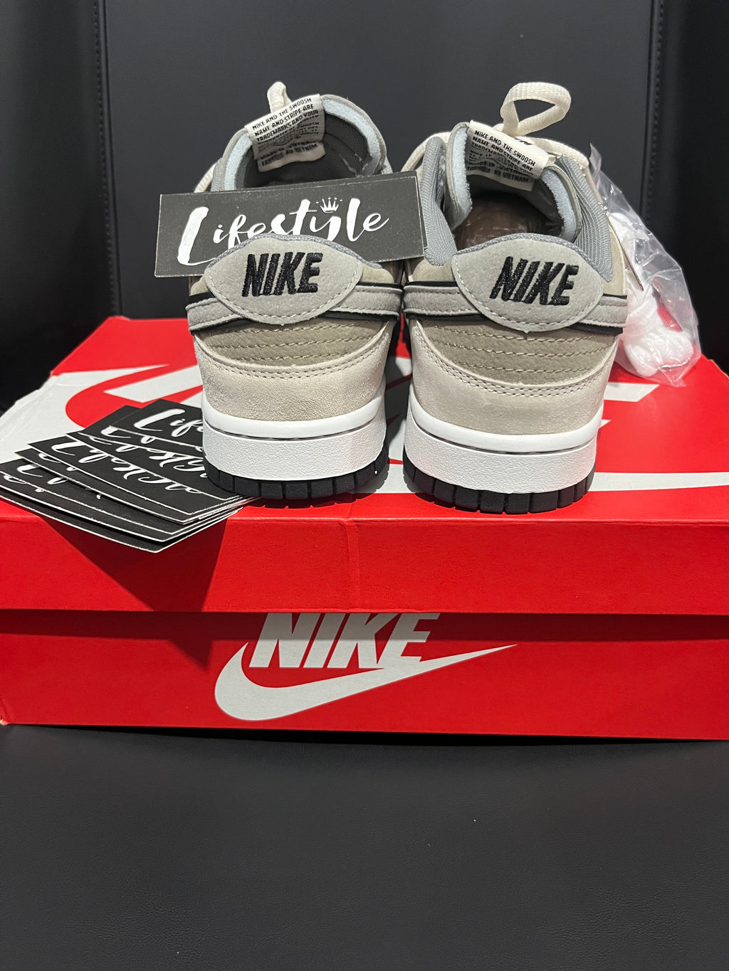 NIKE SB DUNK LOW