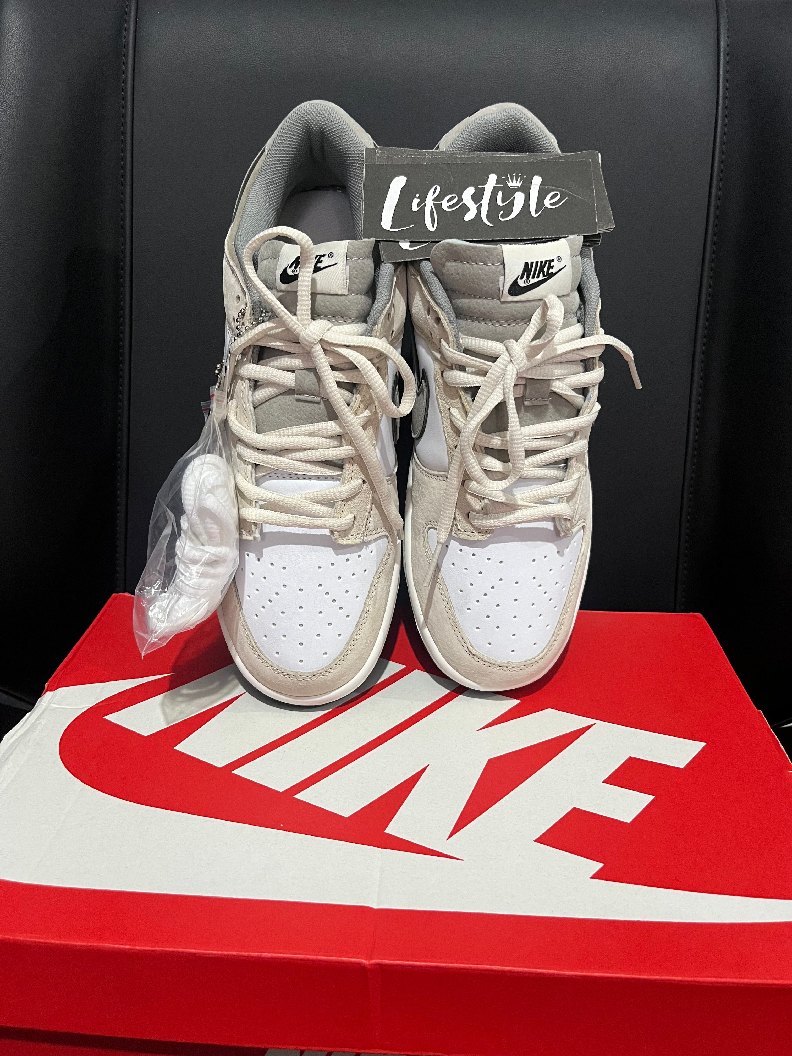 NIKE SB DUNK LOW