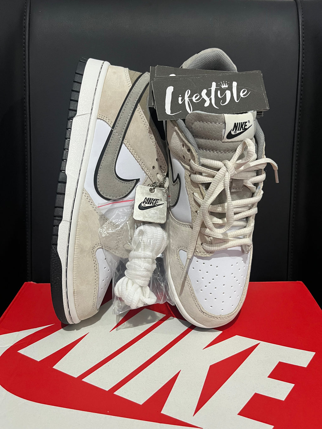 NIKE SB DUNK LOW