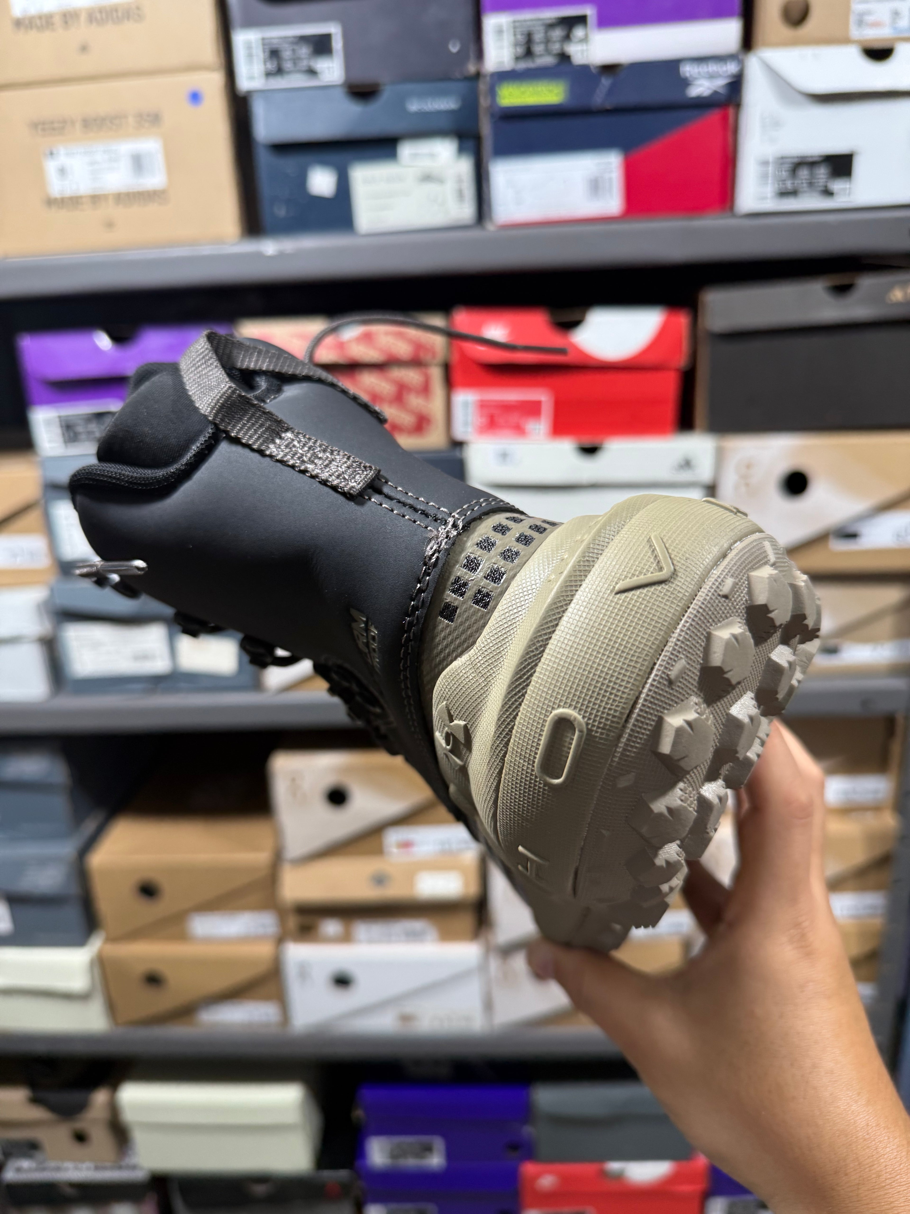 UNDER ARMOUR | TÁCTICA STORM PROOF