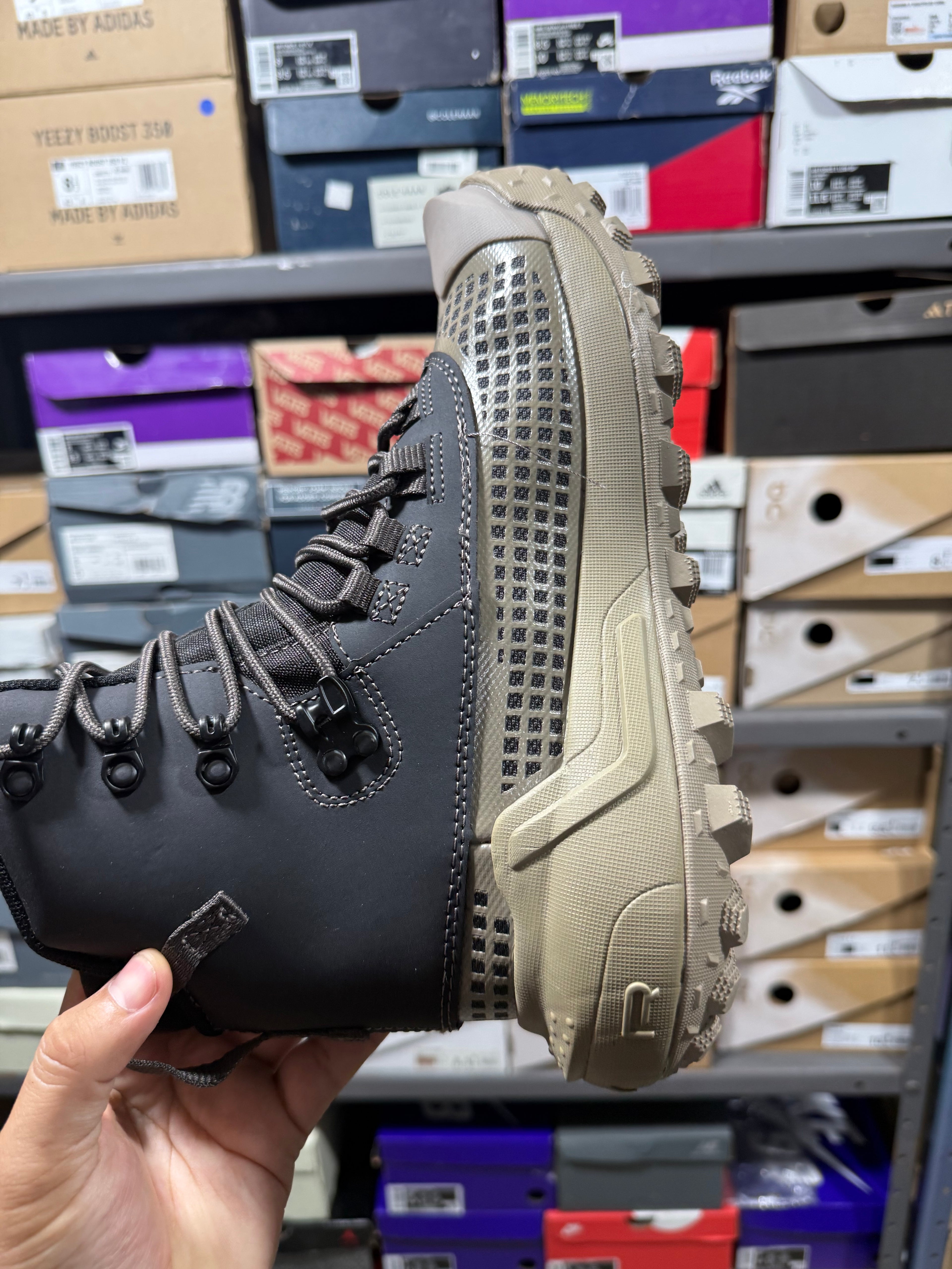 UNDER ARMOUR | TÁCTICA STORM PROOF