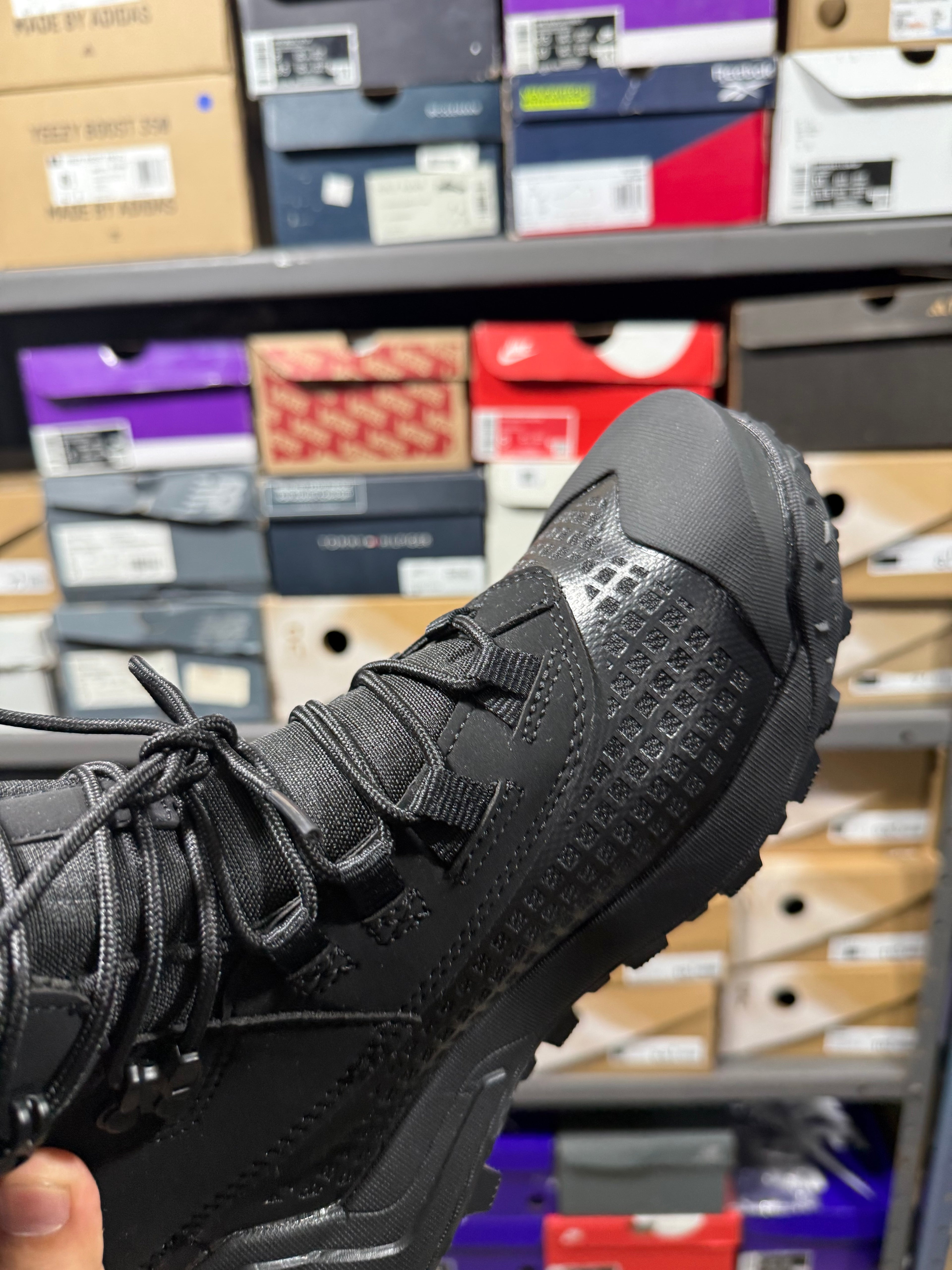 UNDER ARMOUR| TÁCTICA STORM PROOF