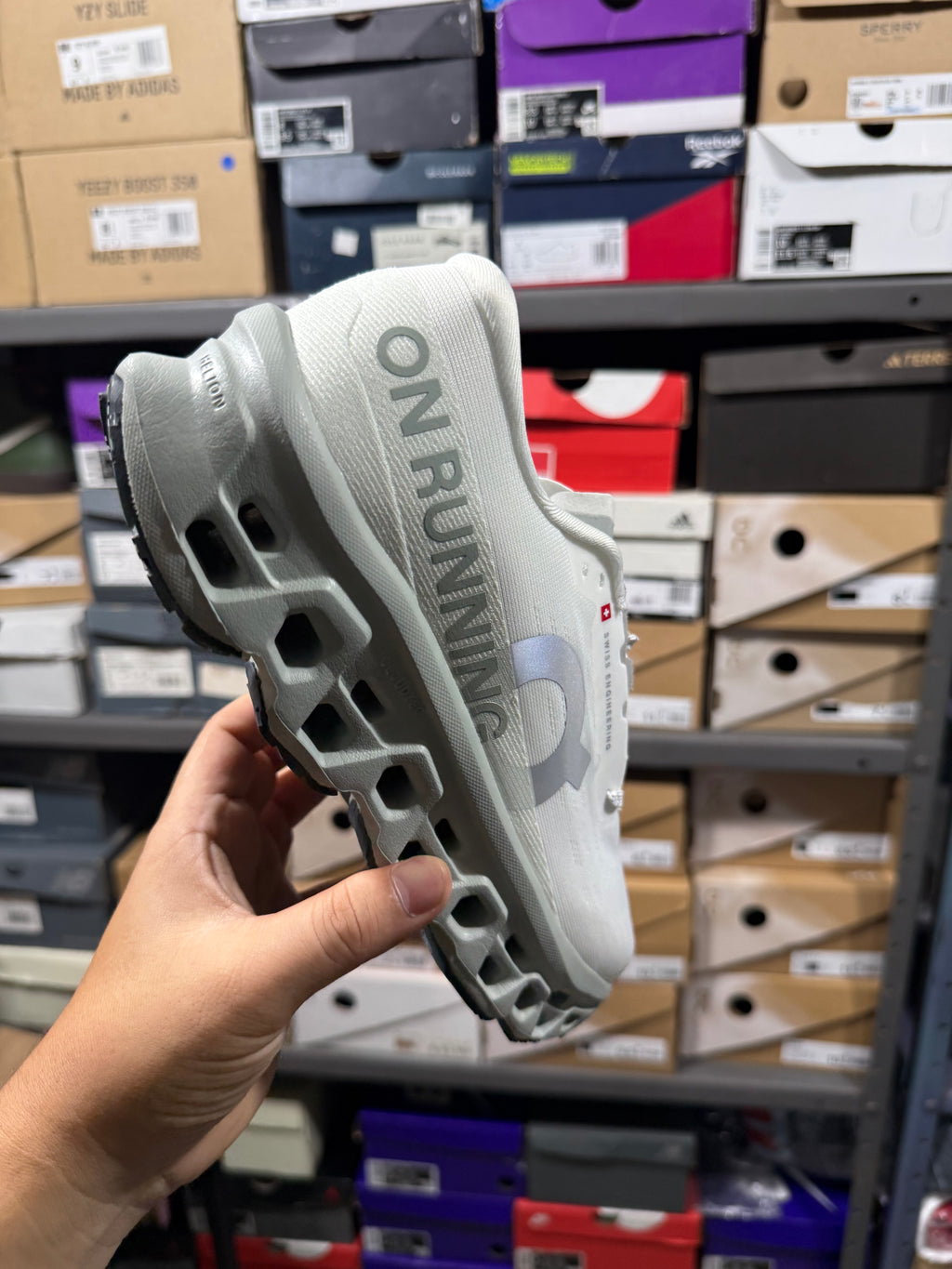 ONCLOUD | CLOUDMONSTER 2