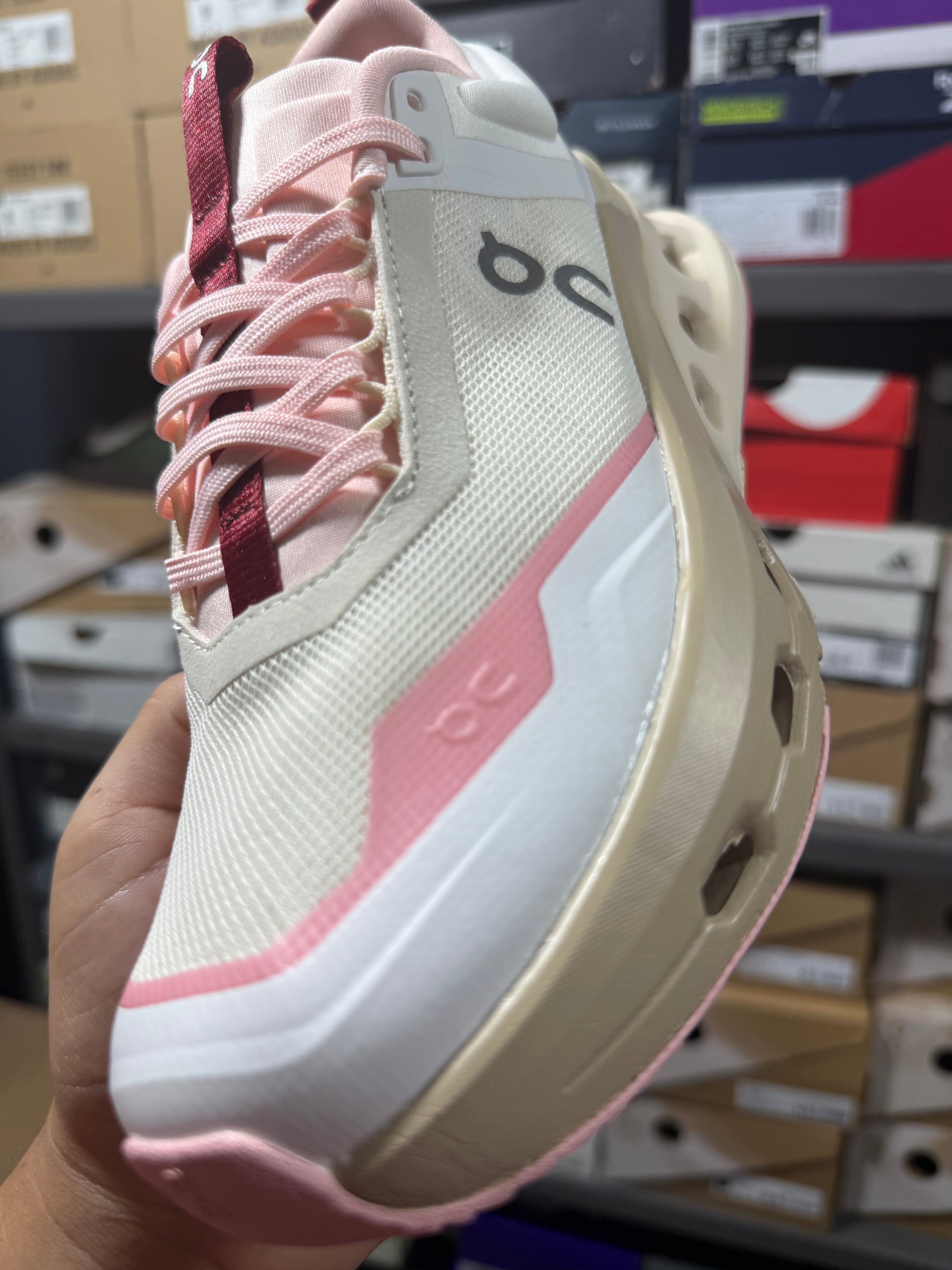 ONCLOUD | CLOUDNOVAX DAMA