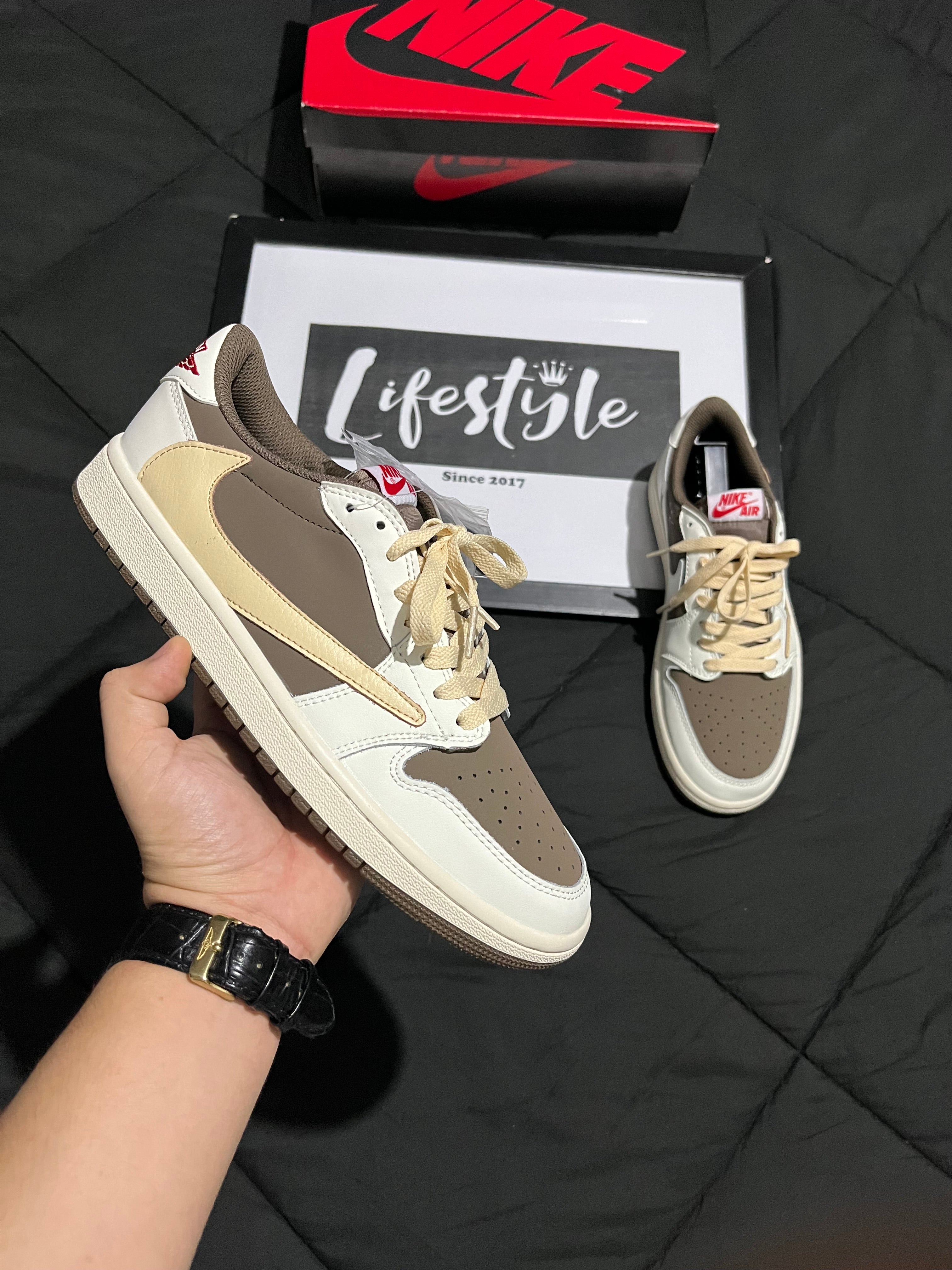 JORDAN RETRO 1 | TRAVIS SCOOT