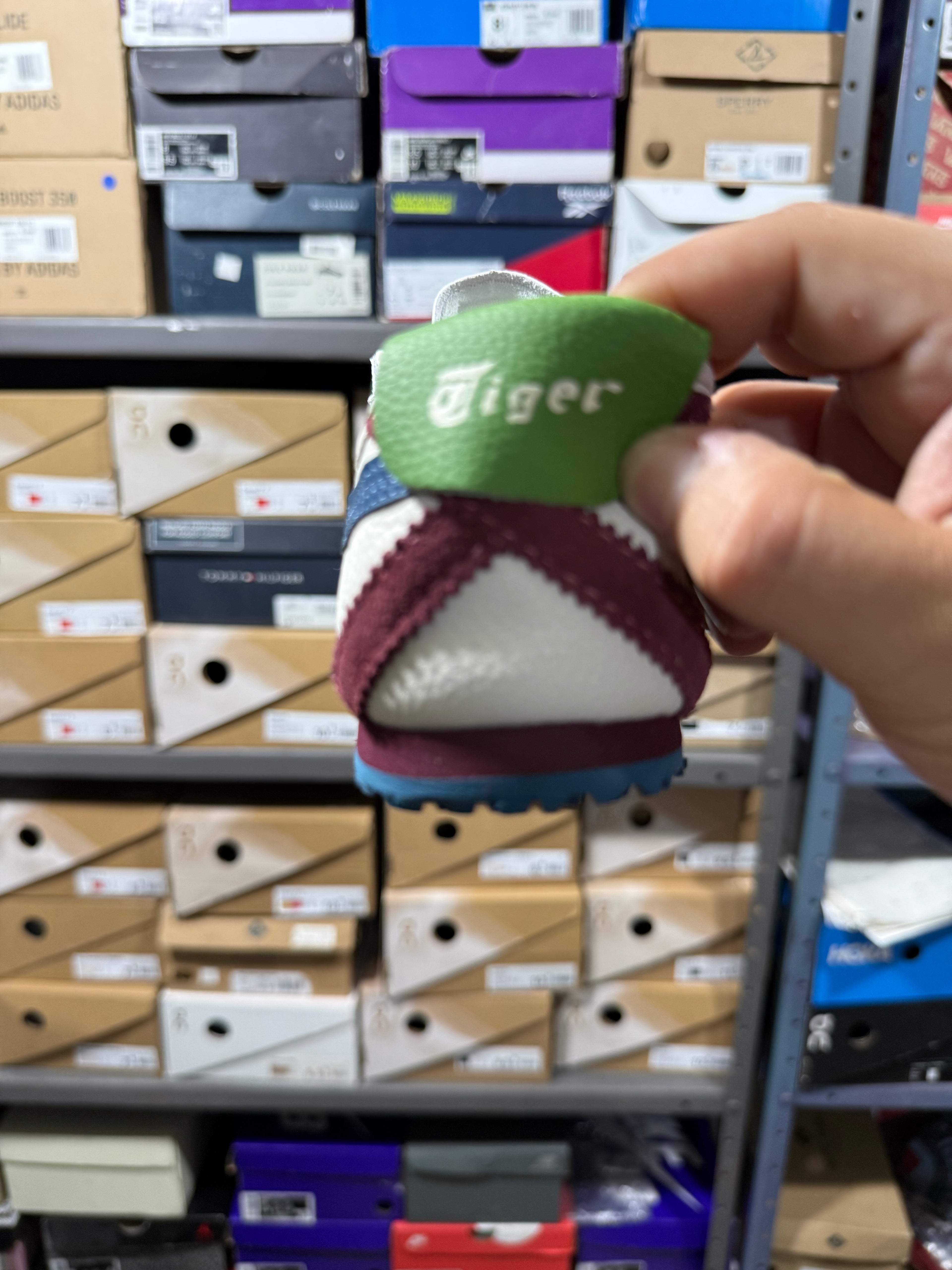 ONITSUKA TIGER