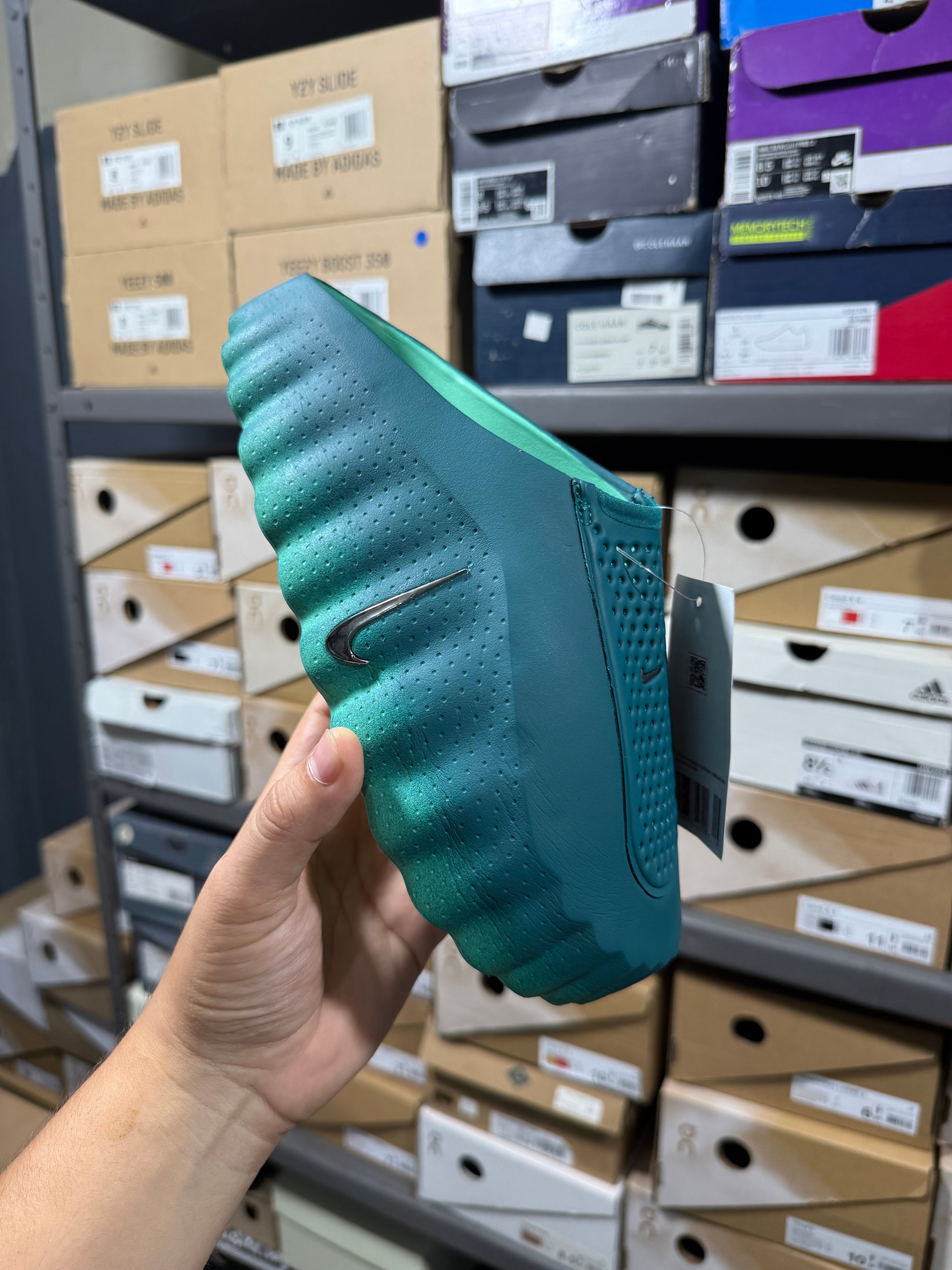 NIKE MIND 001