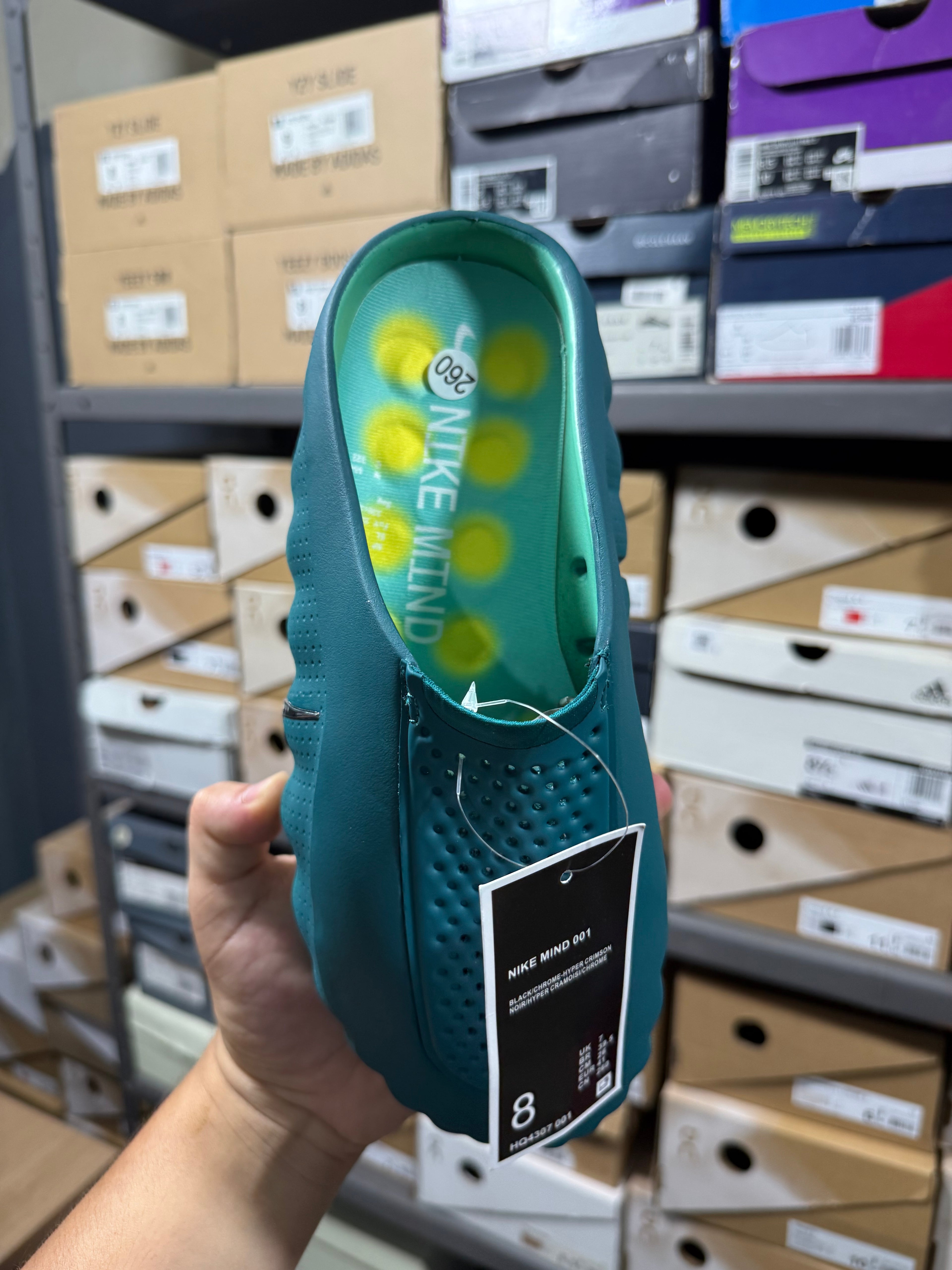 NIKE MIND 001