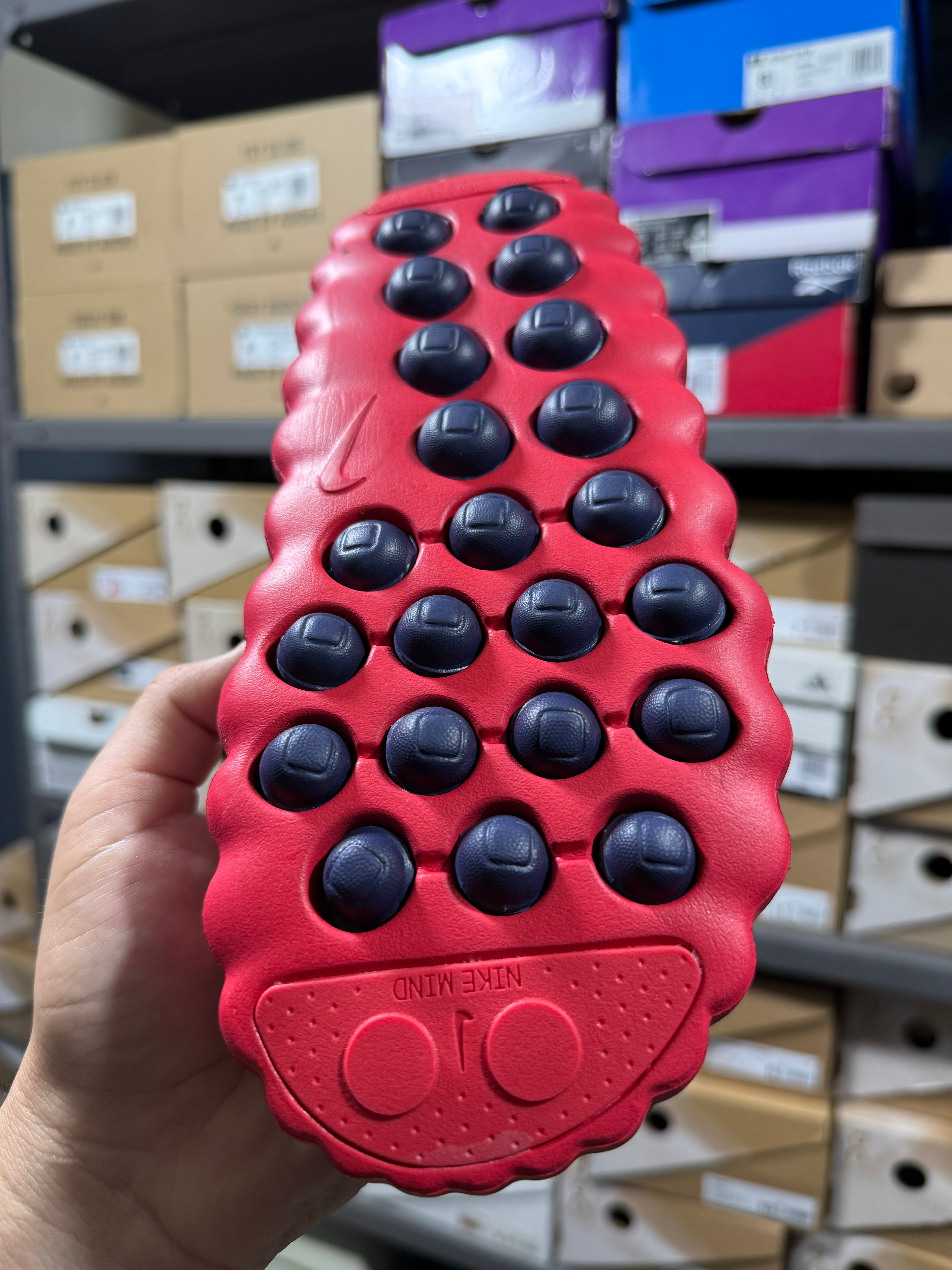 NIKE MIND 001
