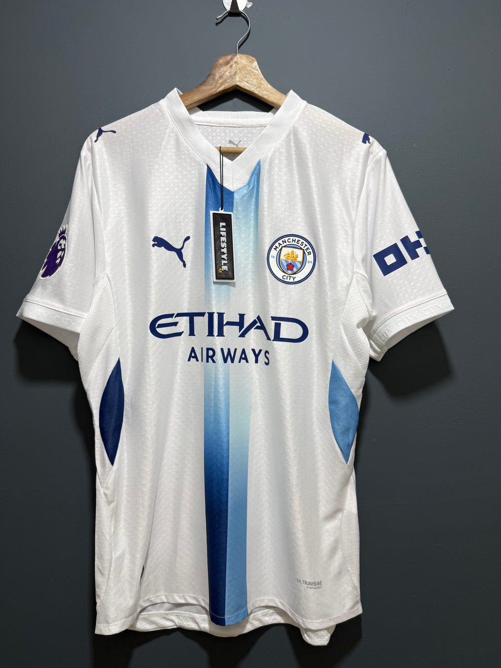 MANCHESTER CITY 2027 | IMPORTADA VERSION PLAYER | 9 HAALAND  | PARCHE PREMIER LEAGUE