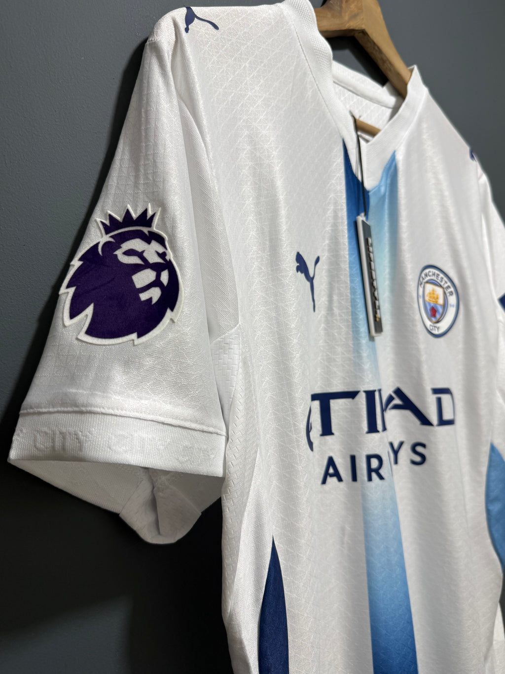MANCHESTER CITY 2027 | IMPORTADA VERSION PLAYER | 9 HAALAND  | PARCHE PREMIER LEAGUE