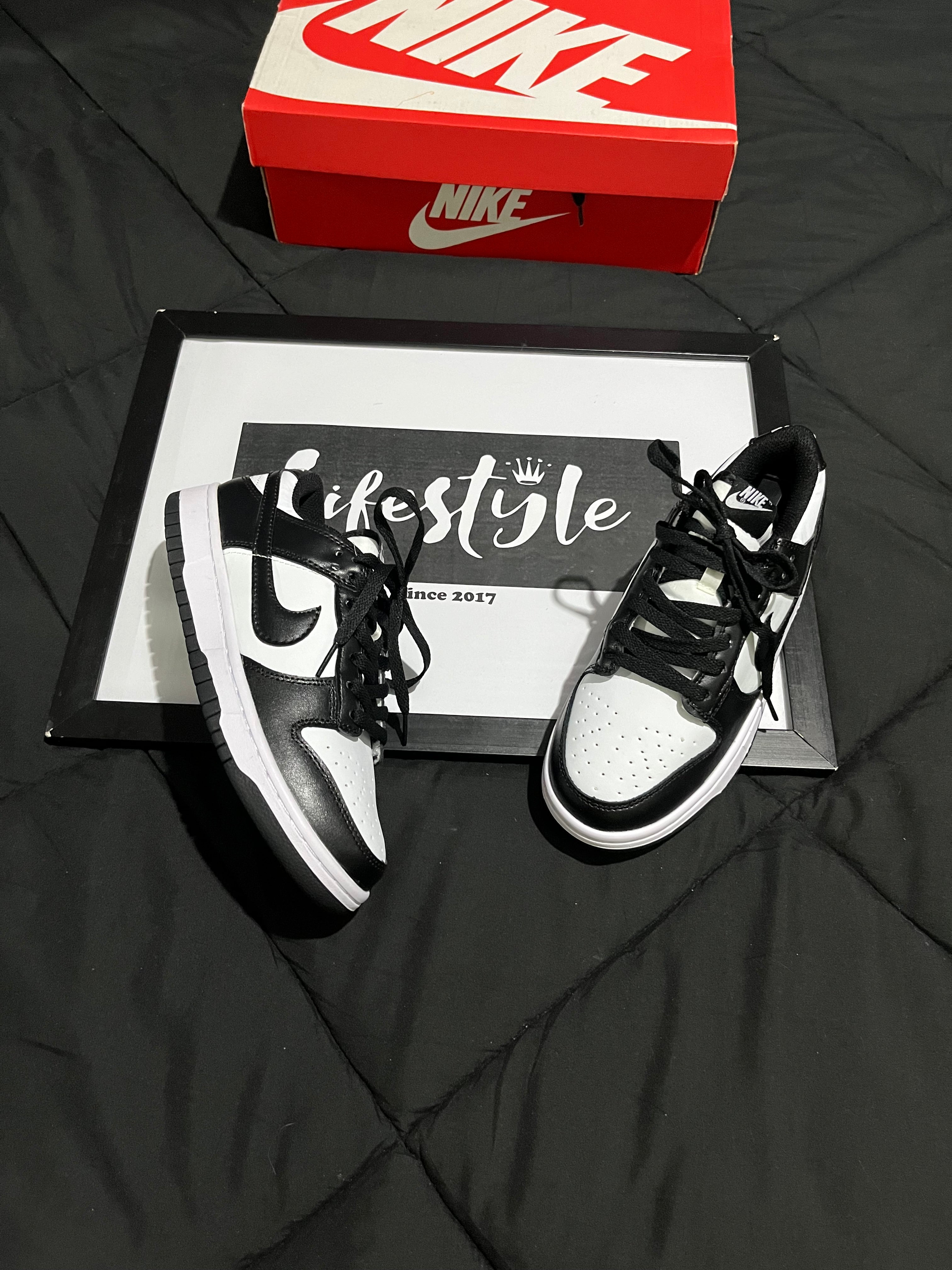 NIKE SB DUNK PANDA