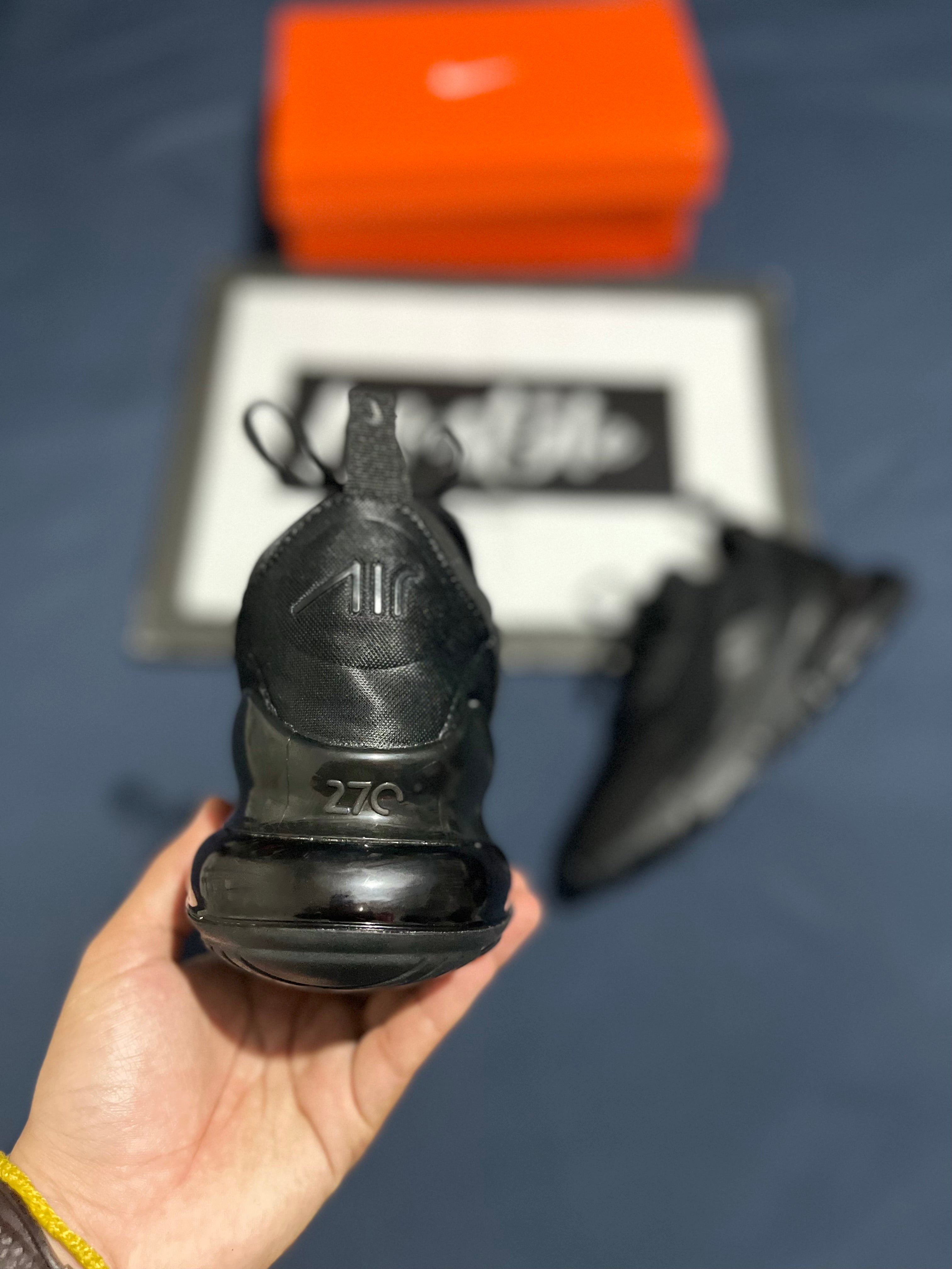 NIKE AIR MAX 270 | BLACK